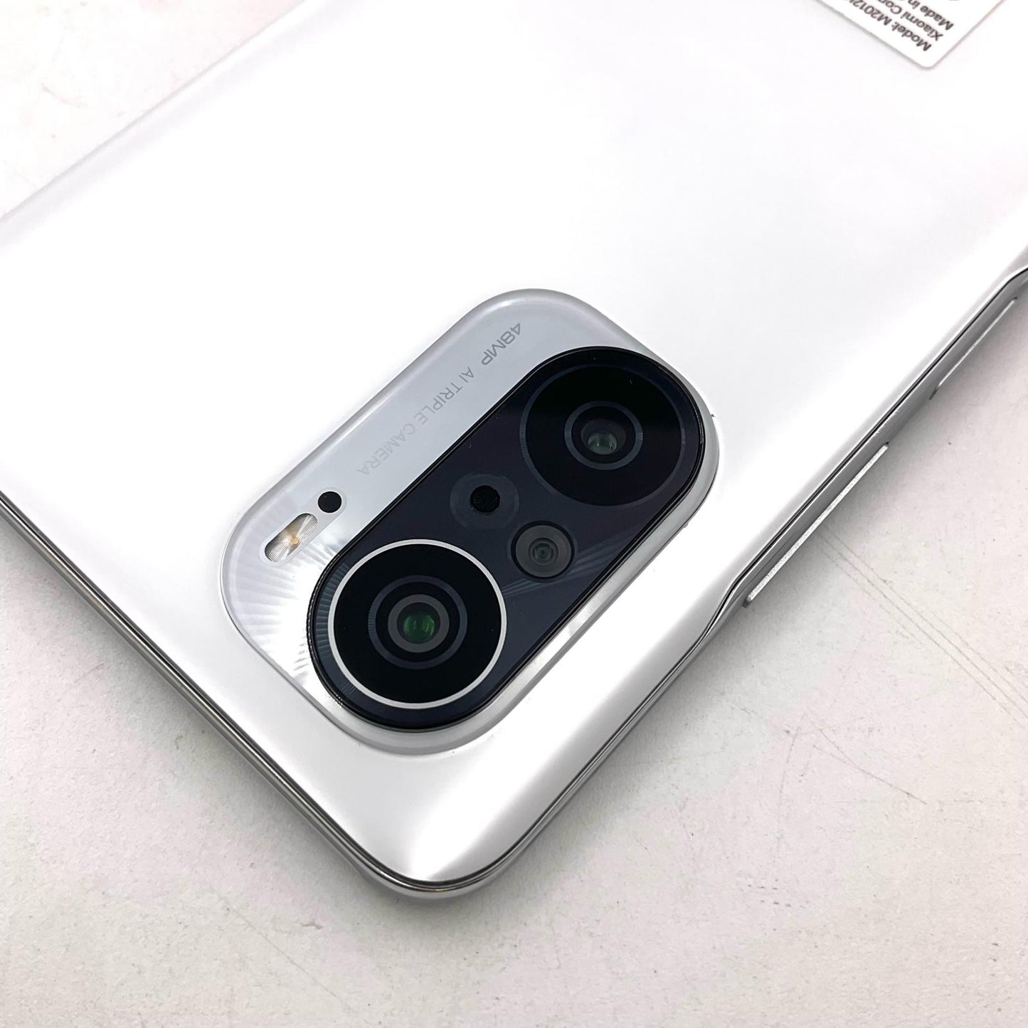 【全額返金保証】【最速発送】Xiaomi POCO F3 グローバルモデル 256GB Arctic White SIMフリー M2012K11AG 白ロム 美品 動作確認済