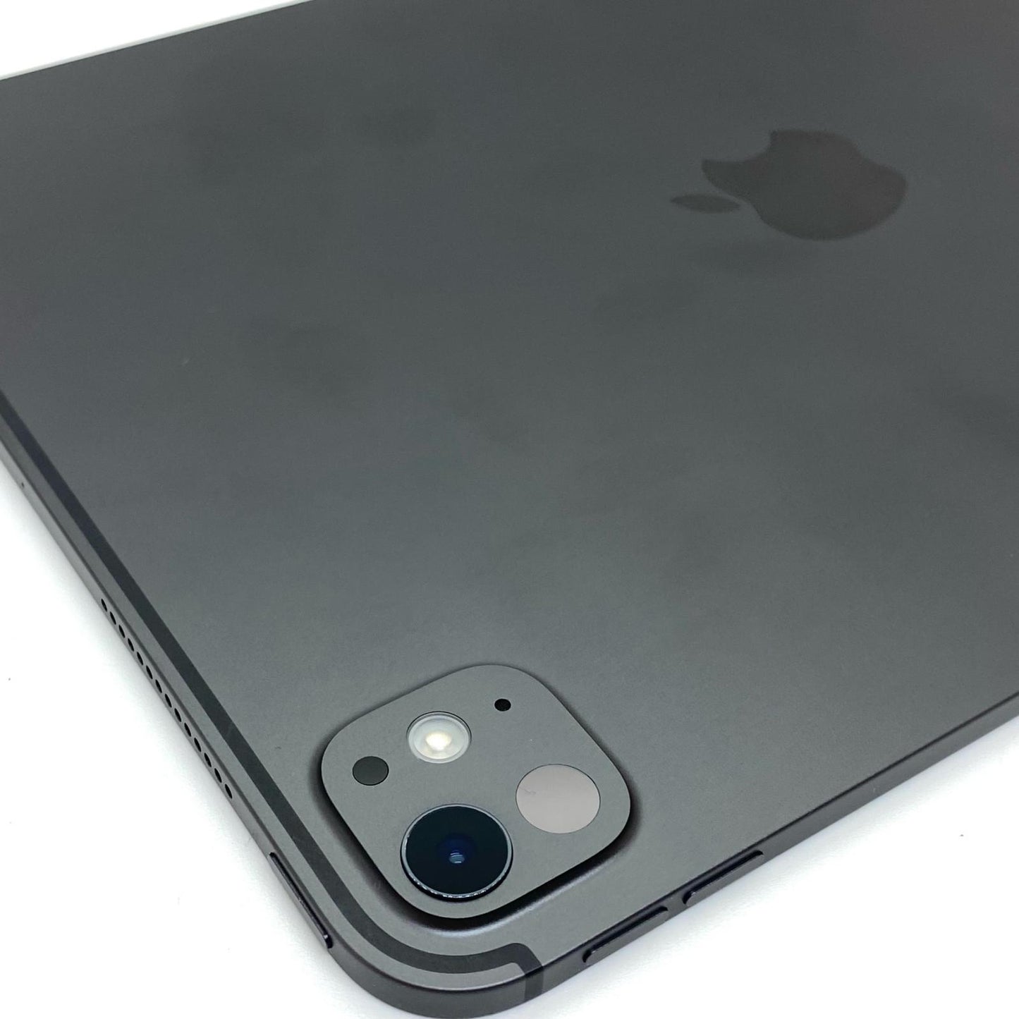 【全額返金保証】【最速発送】Apple iPad Pro 11インチ 1TB スペースブラック Wi-Fi 超美品 動作確認済