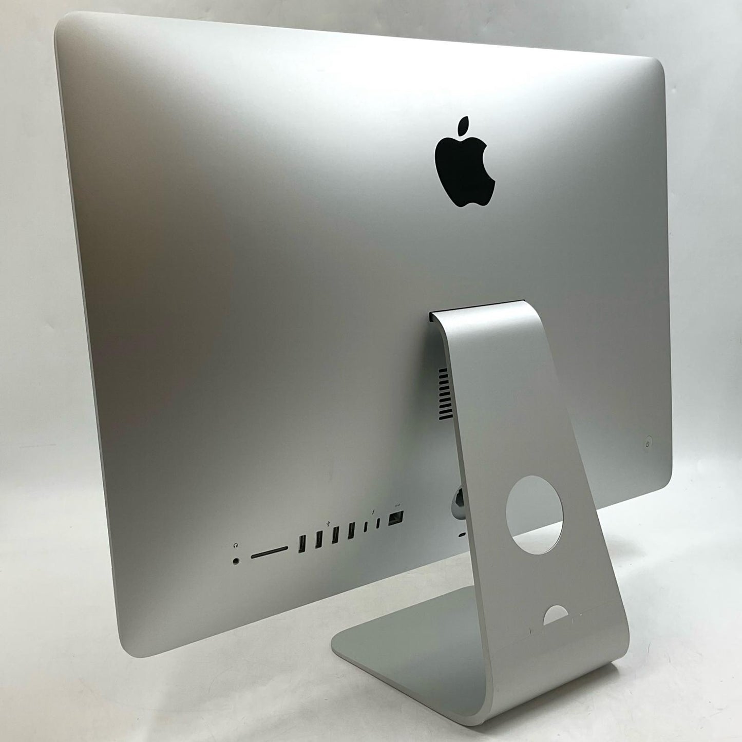 【全額返金保証】【最速発送】Apple iMac 21.5インチ 6コア intel core i5 8GB フュージョンドライブ 1TB シルバー 美品 動作確認済