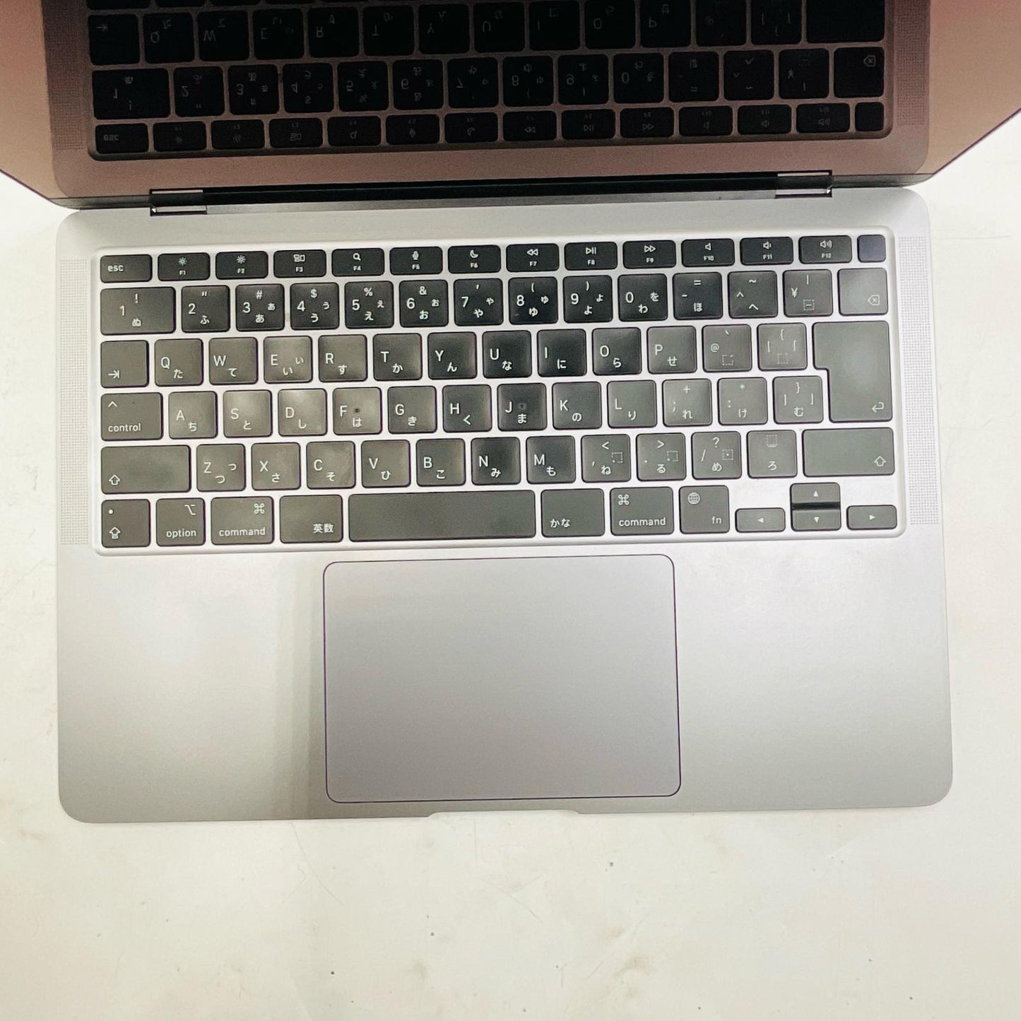 【全額返金保証】【最速発送】Apple MacBook Air 13.3インチ 2020 Apple M1 8GB 256GB スペースグレイ 82.8% 動作確認済