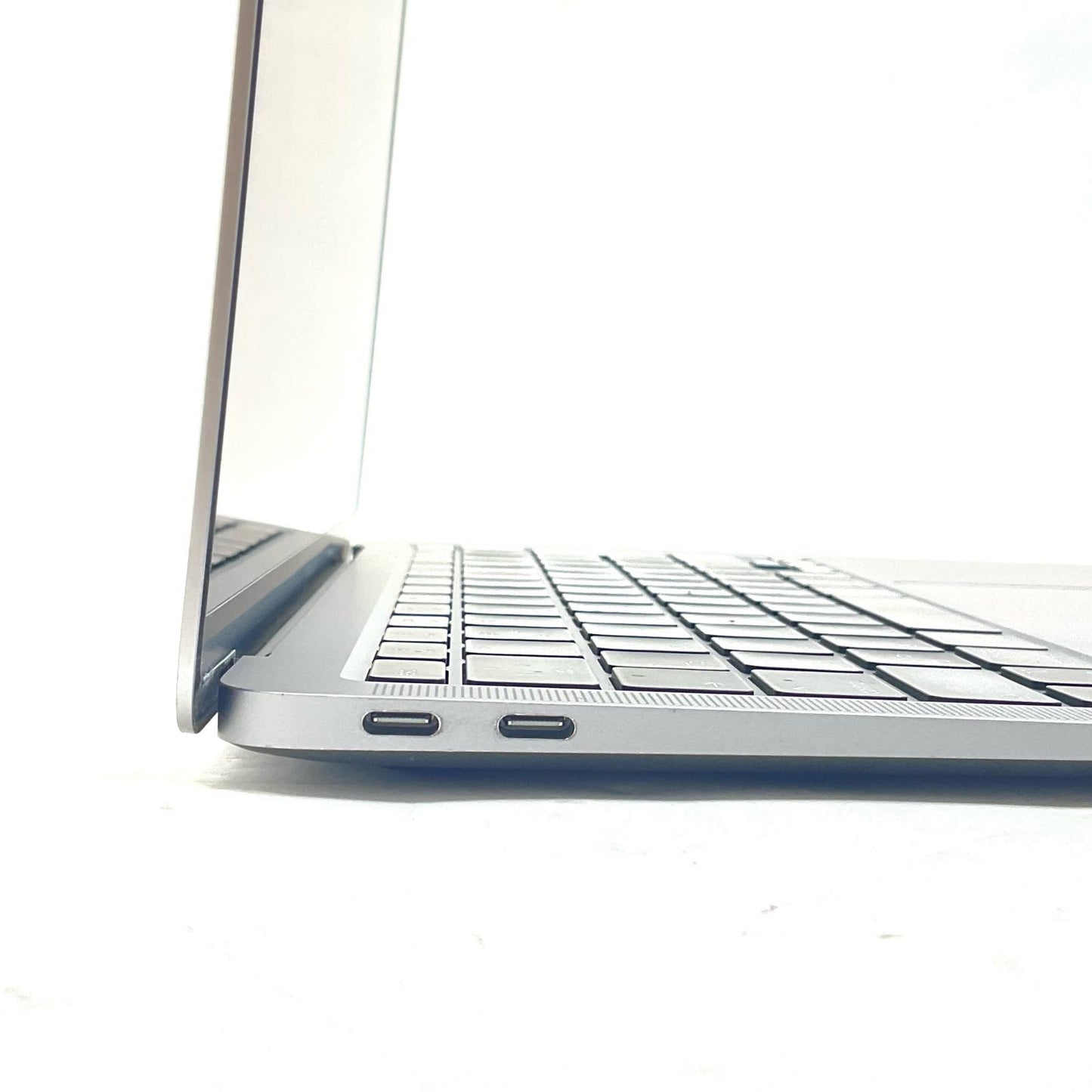 【全額返金保証】【最速発送】Apple MacBook Air 13.3インチ 2020 Apple M1 8GB 256GB スペースグレイ 82.8% 動作確認済