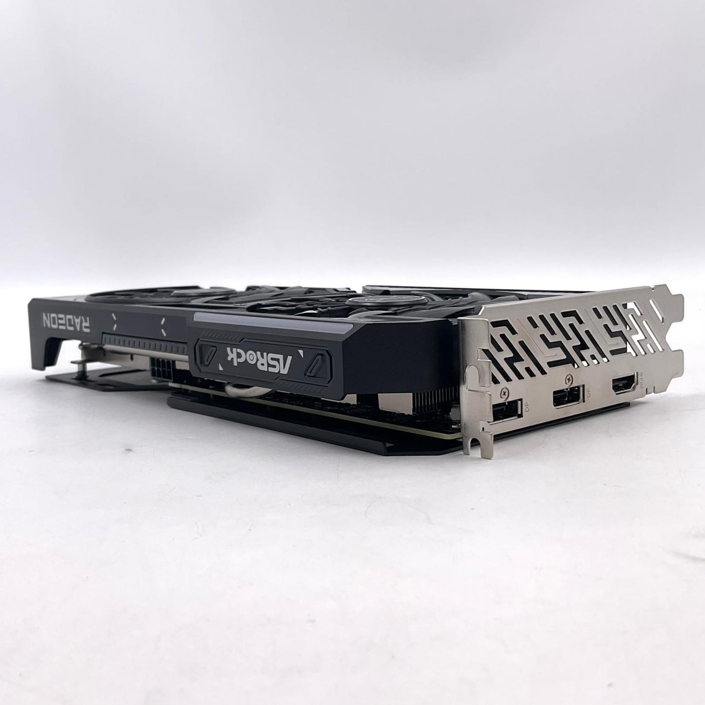 【全額返金保証】【最速発送】ASRock グラフィックボード RX9060XT CL 8GO 超美品 動作確認済
