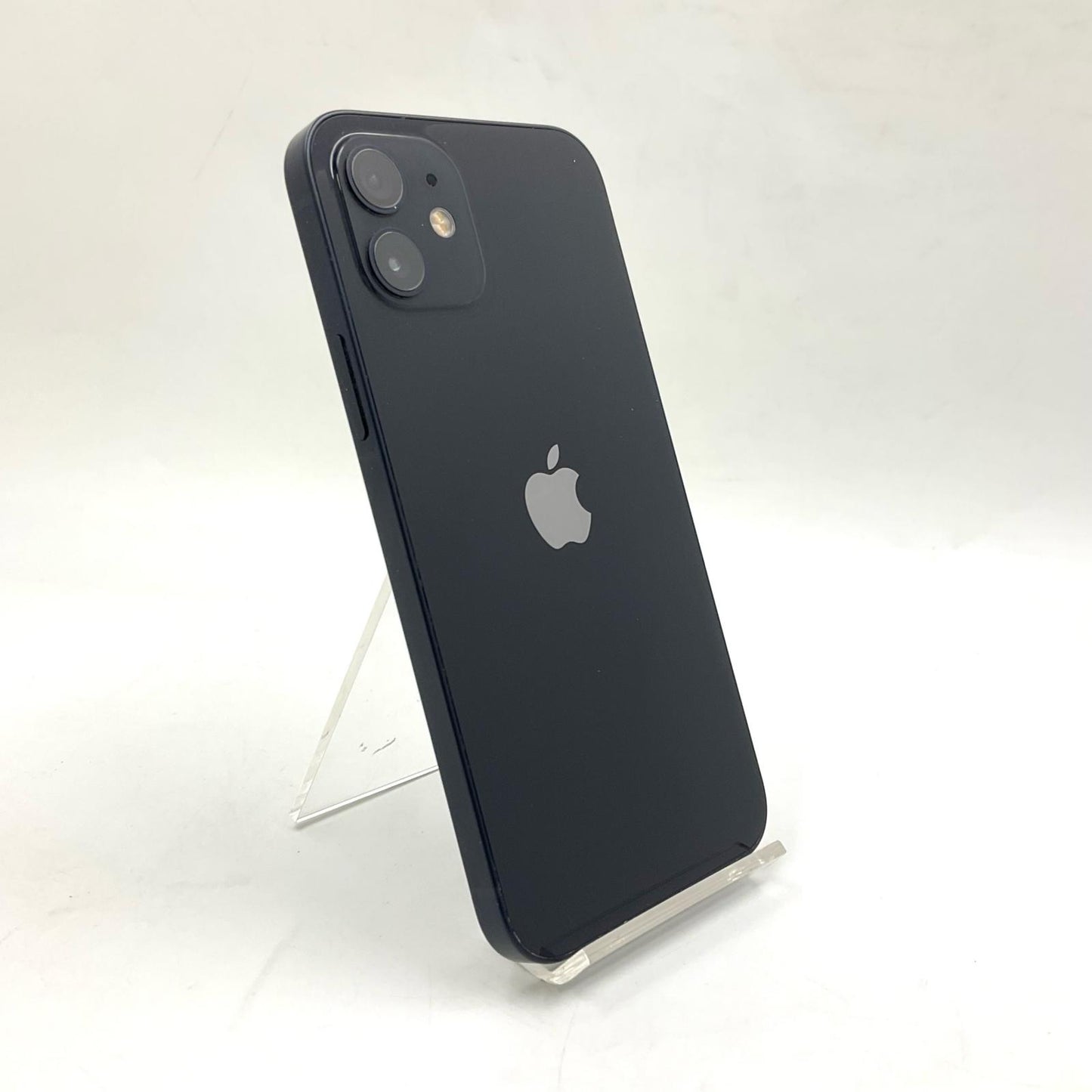 【全額返金保証】【最速発送】Apple iPhone 12 64GB ブラック au 白ロム 美品 動作確認済 88%