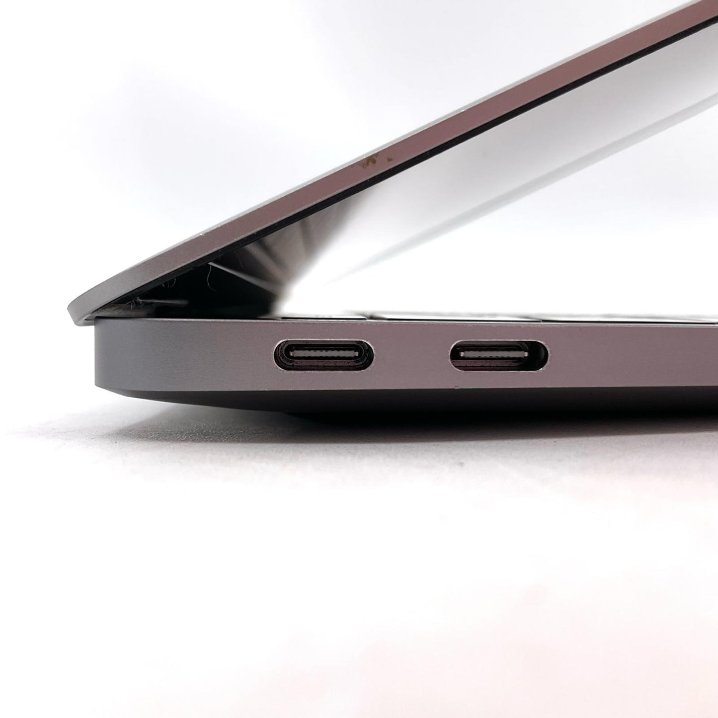 【全額返金保証】【最速発送】Apple MacBook Air 13インチ 2019 1.6GHz intel Core i5 8GB 256GB スペースグレイ 動作確認済