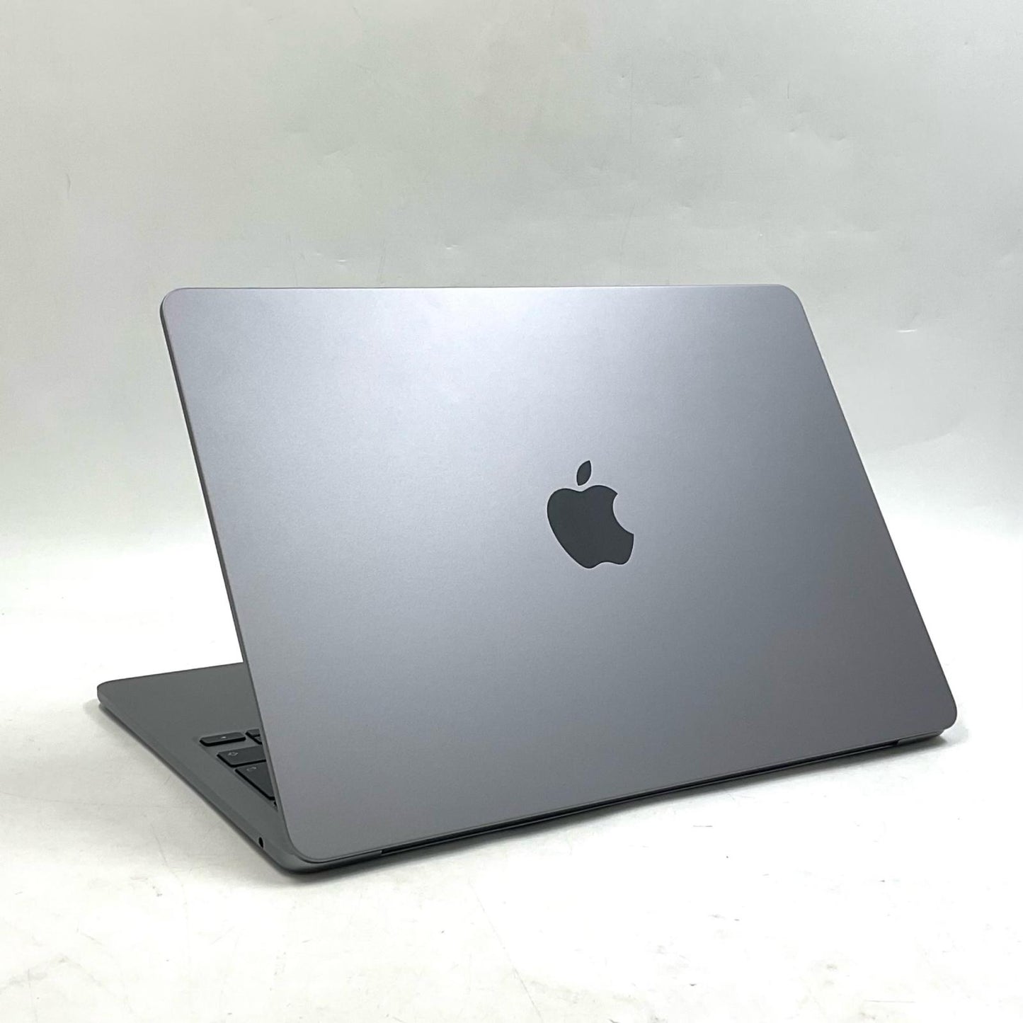 【全額返金保証】【最速発送】Apple MacBook Air 13.6インチ 2022 Apple M2 8GB 256GB スペースグレイ 92% 動作確認済