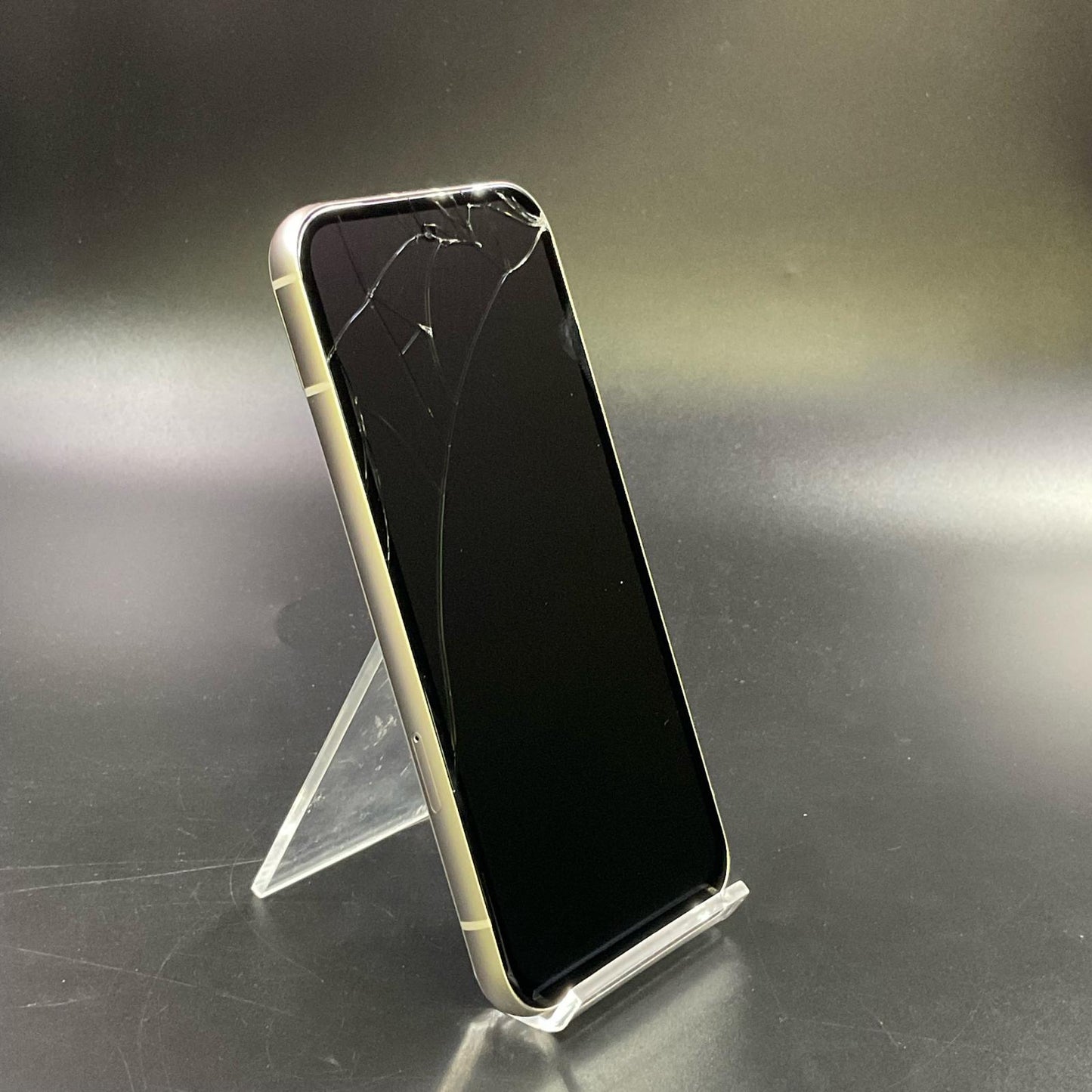 【最速発送】Google Pixel 8a 128GB ポーセリン SIMフリー G576D 白ロム【難有】
