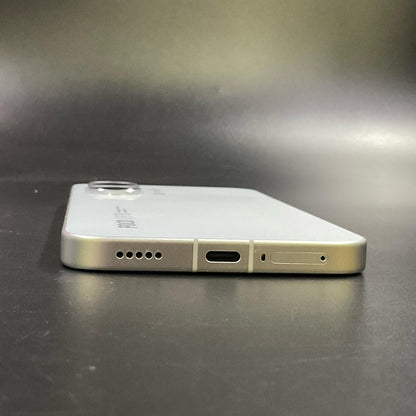 【全額返金保証】【最速発送】XiaomiPOCO POCO　X8 pro max 512GB ホワイト docomo SIMフリー 2602BPC18G 白ロム 美品 動作確認済