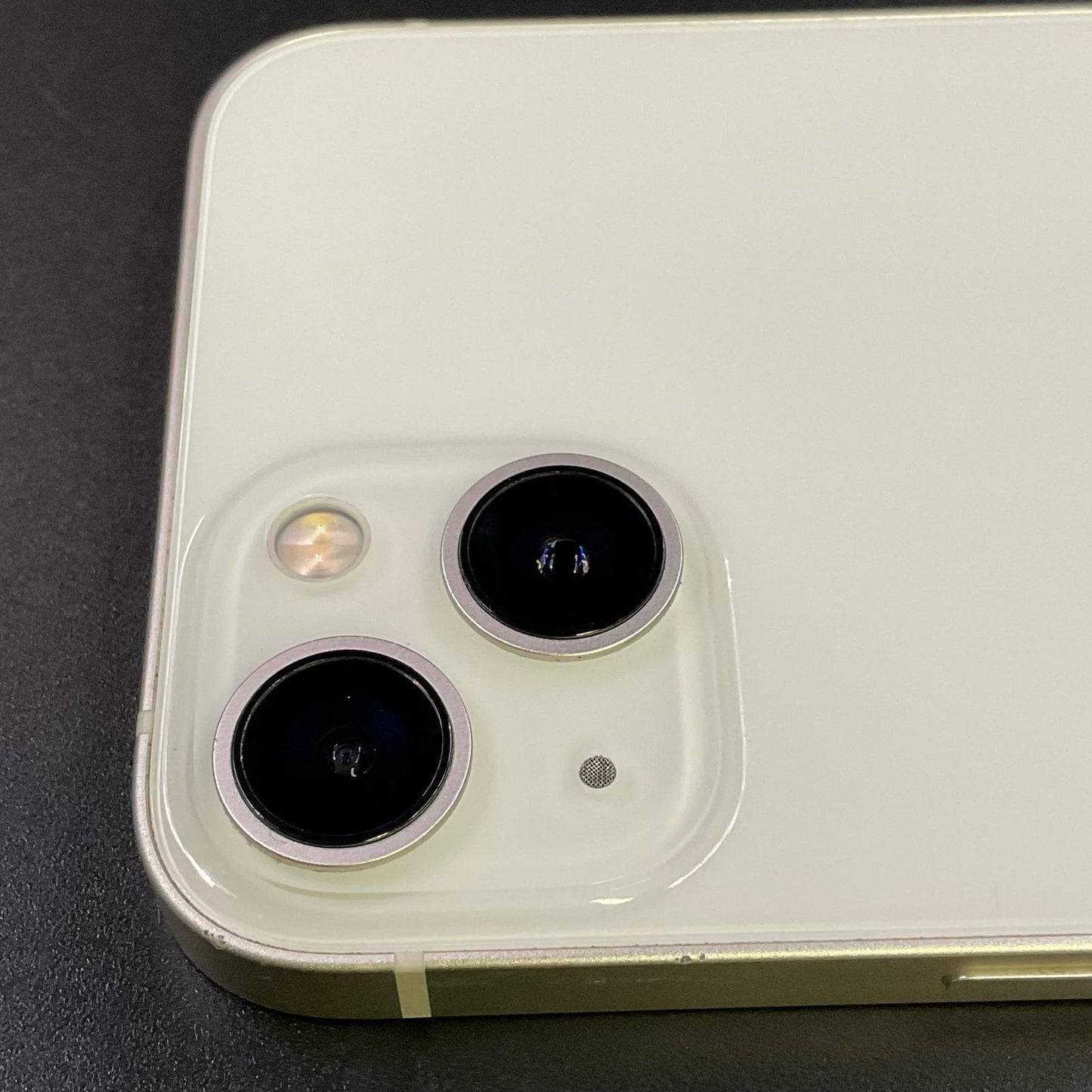【全額返金保証】【最速発送】Apple iPhone iPhone 13 128GB スターライト docomo SIMフリー 白ロム 美品 動作確認済 89%