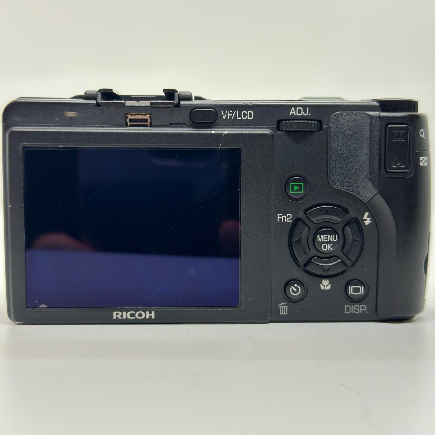 【全額返金保証】【最速発送】RICOH コンパクトデジタルカメラ GX200 ボディ 動作確認済