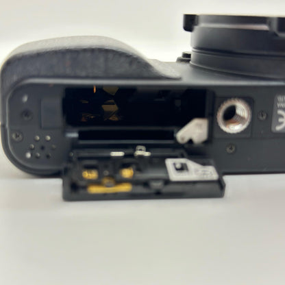 【全額返金保証】【最速発送】RICOH コンパクトデジタルカメラ GX200 ボディ 動作確認済