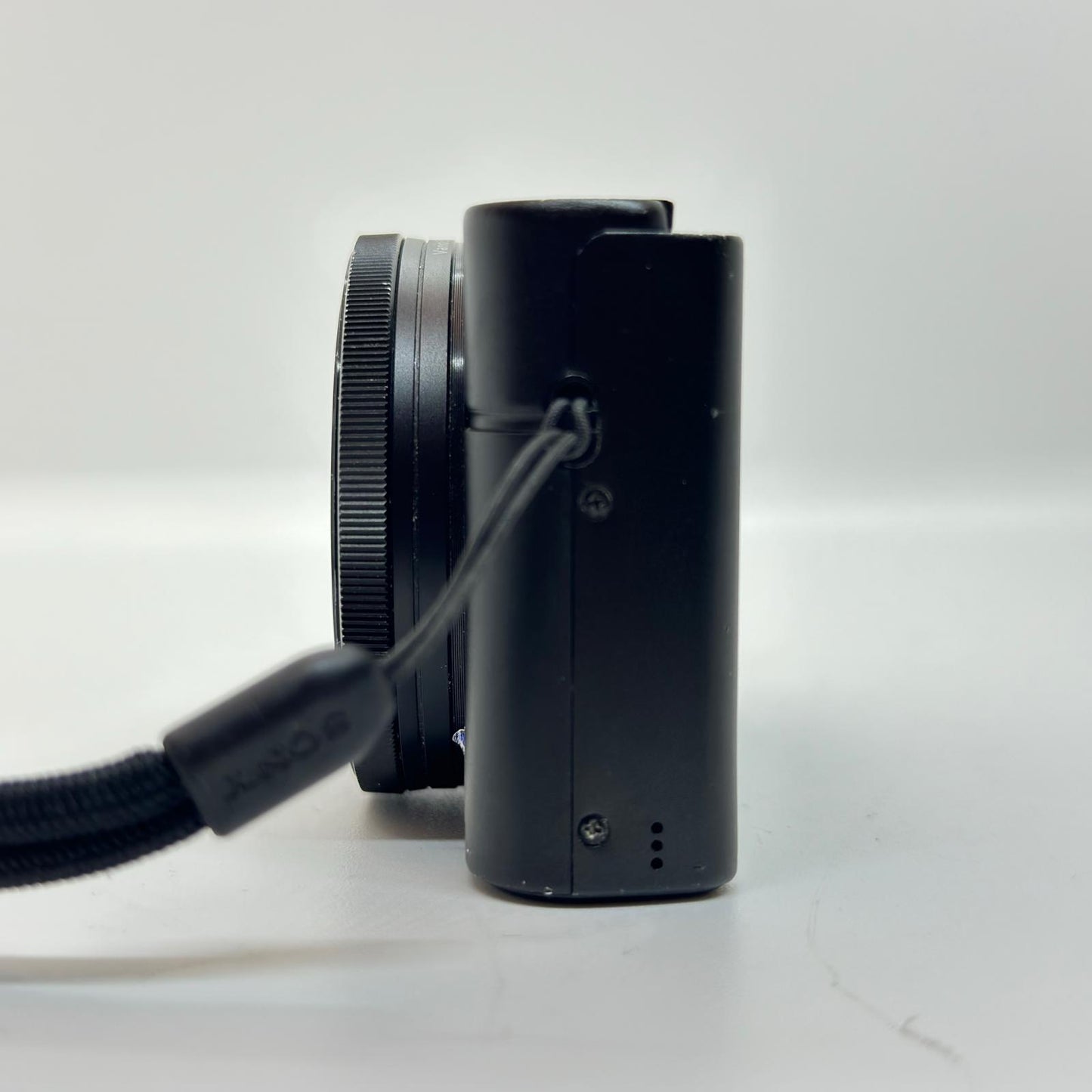 【全額返金保証】【最速発送】Sony コンパクトデジタルカメラ Cyber-Shot DSC-RX100 動作確認済