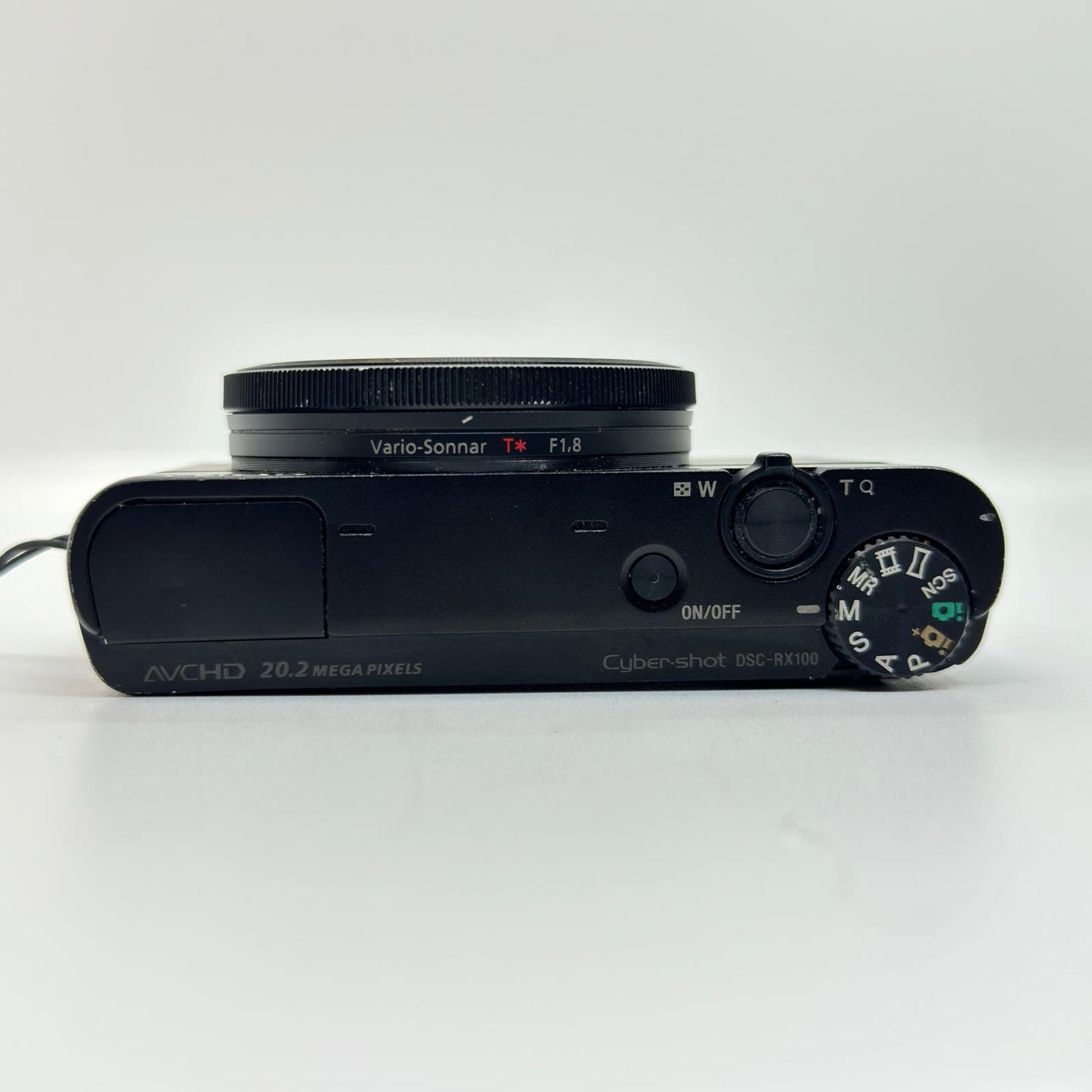 【全額返金保証】【最速発送】Sony コンパクトデジタルカメラ Cyber-Shot DSC-RX100 動作確認済