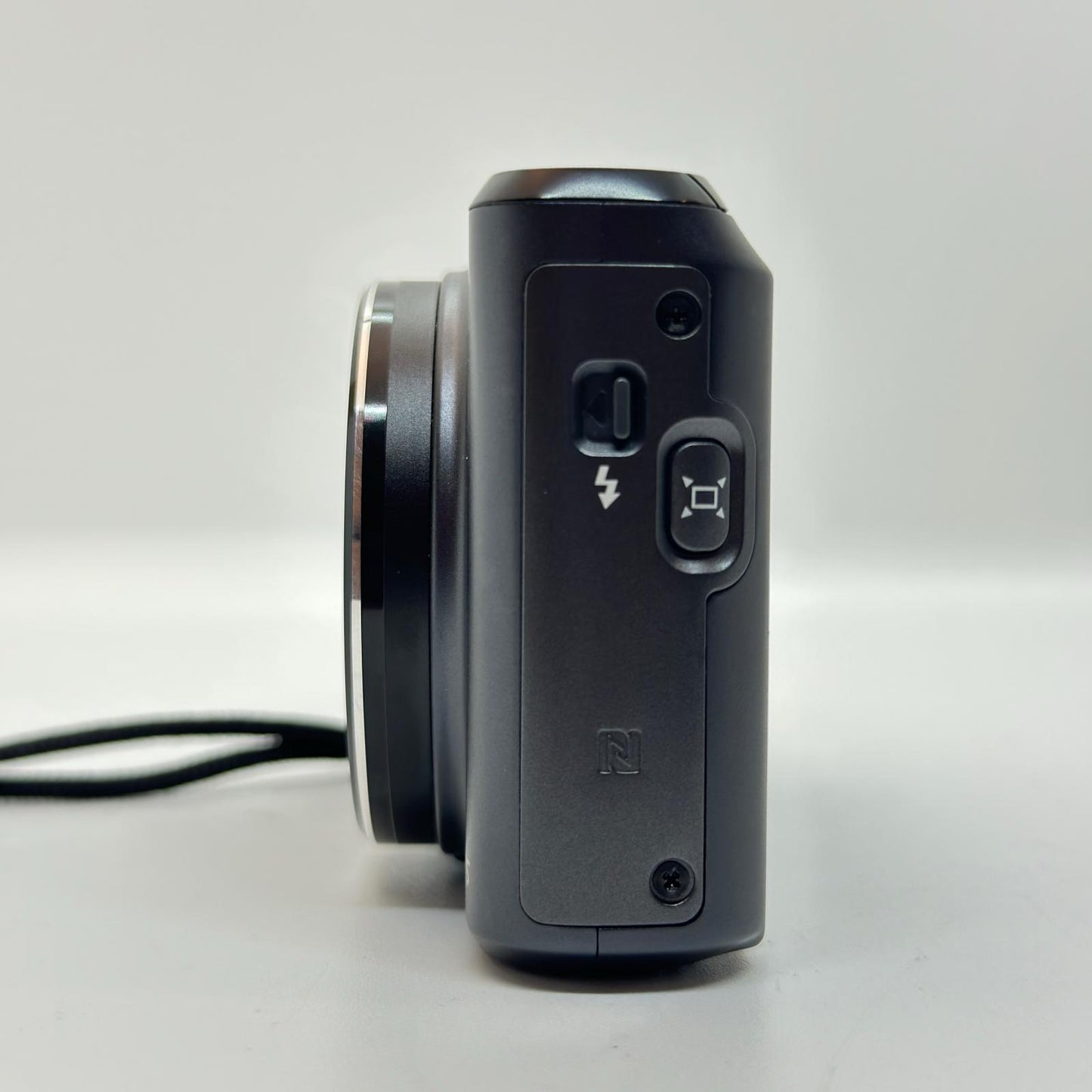 【全額返金保証】【最速発送】Canon コンパクトデジタルカメラ PowerShot SX720 HS ブラック 動作確認済