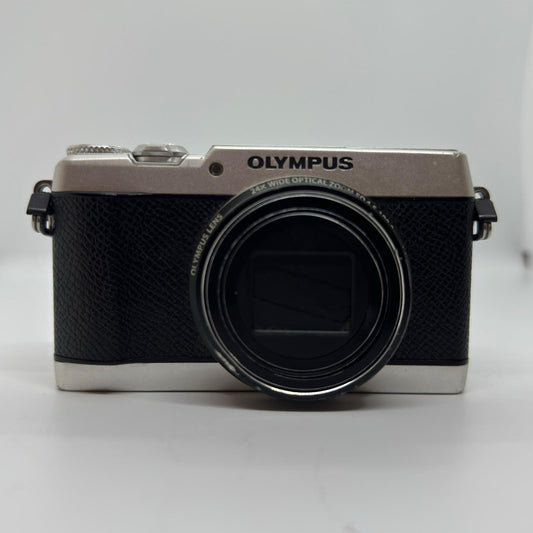 【全額返金保証】【最速発送】OLYMPUS コンパクトデジタルカメラ STYLUS SH-3 シルバー 動作確認済