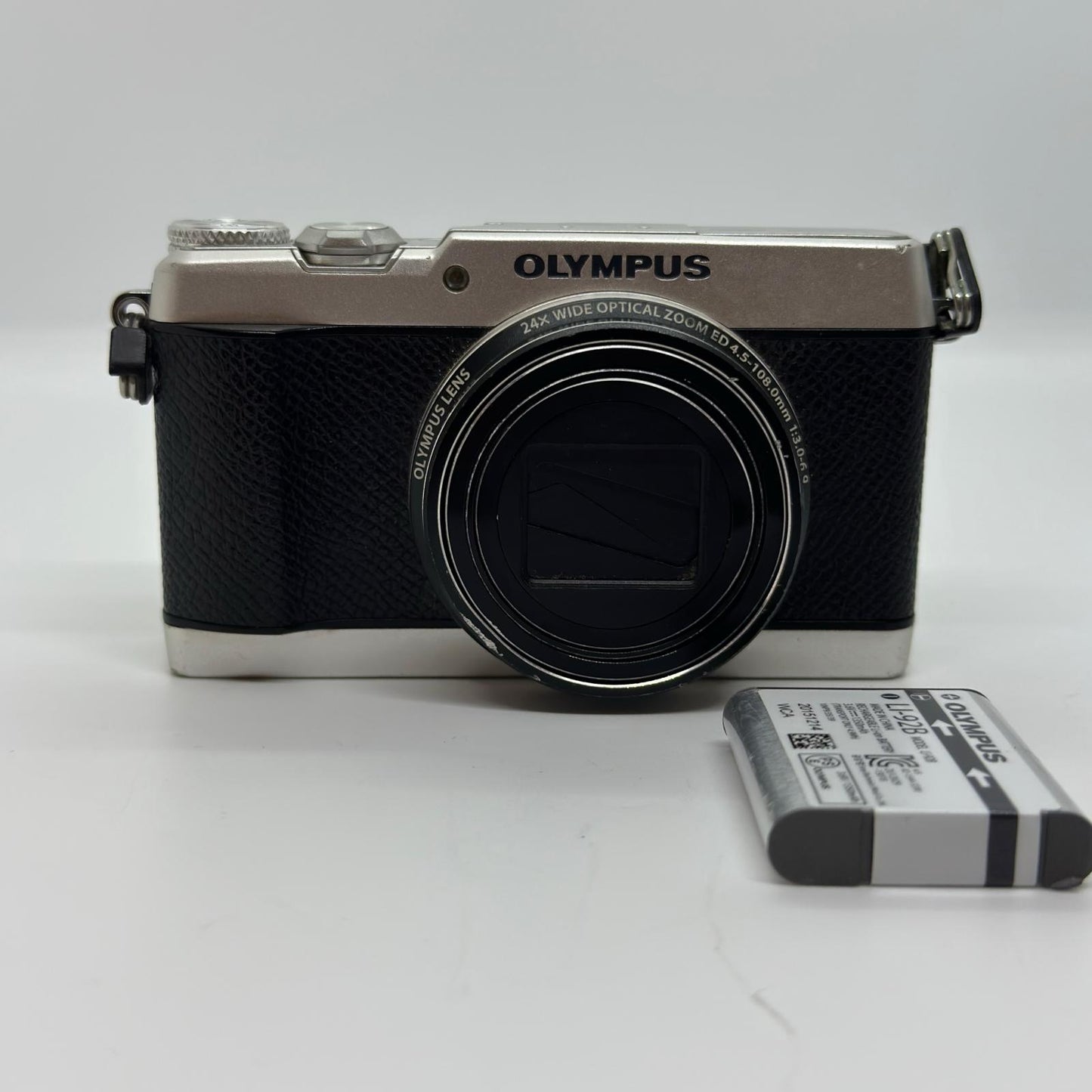 【全額返金保証】【最速発送】OLYMPUS コンパクトデジタルカメラ STYLUS SH-3 シルバー 動作確認済