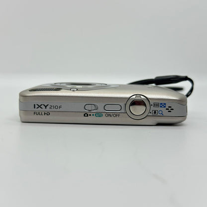 【全額返金保証】【最速発送】Canon コンパクトデジタルカメラ IXY 210F シルバー 美品 動作確認済