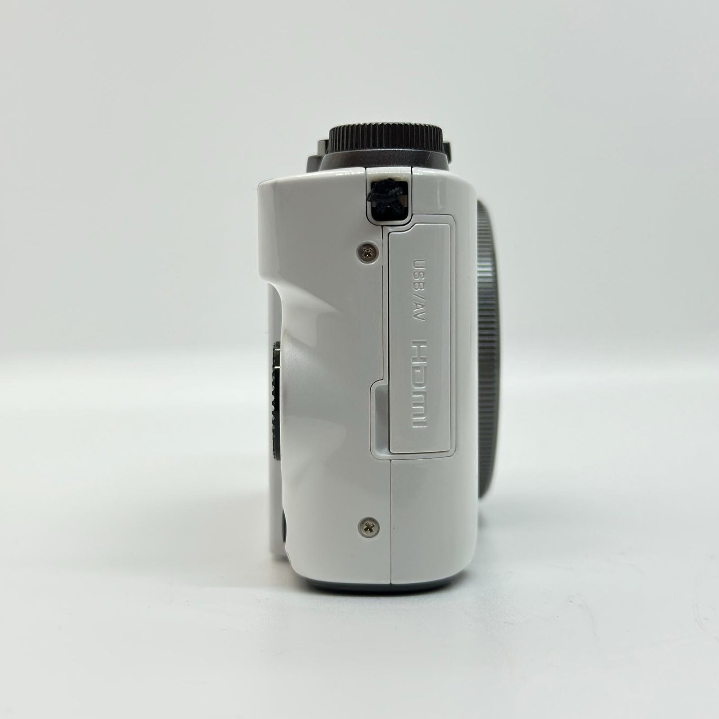 【全額返金保証】【最速発送】 コンパクトデジタルカメラ CASIO EXILIM EX-ZR1100 ホワイト 美品 動作確認済