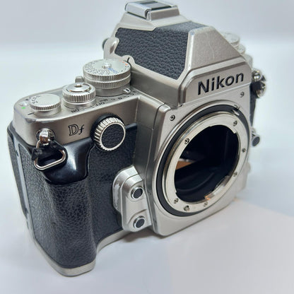 【全額返金保証】【最速発送】Nikon デジタル一眼 Df シルバー ボディ 動作確認済