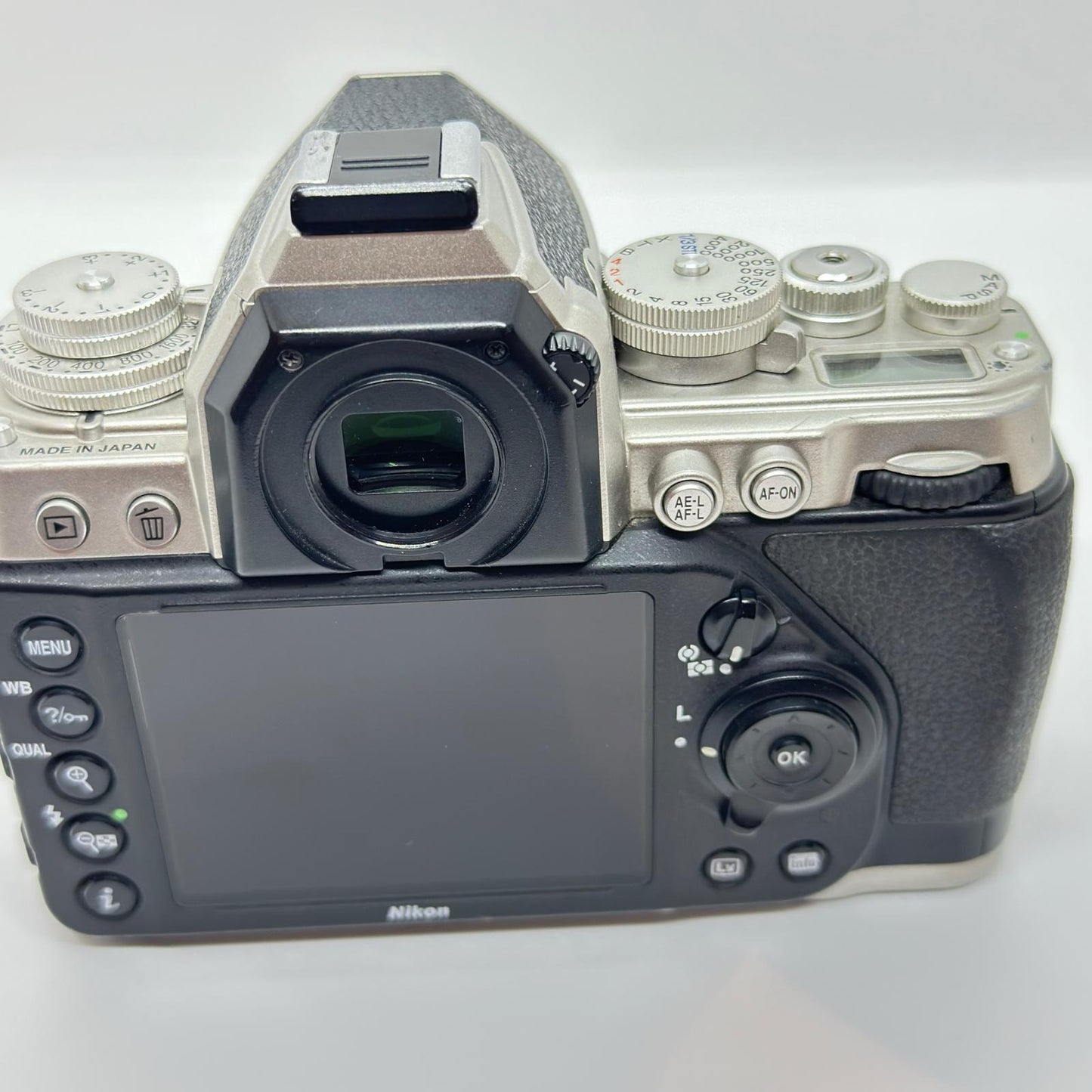 【全額返金保証】【最速発送】Nikon デジタル一眼 Df シルバー ボディ 動作確認済