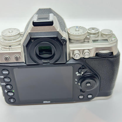 【全額返金保証】【最速発送】Nikon デジタル一眼 Df シルバー ボディ 動作確認済