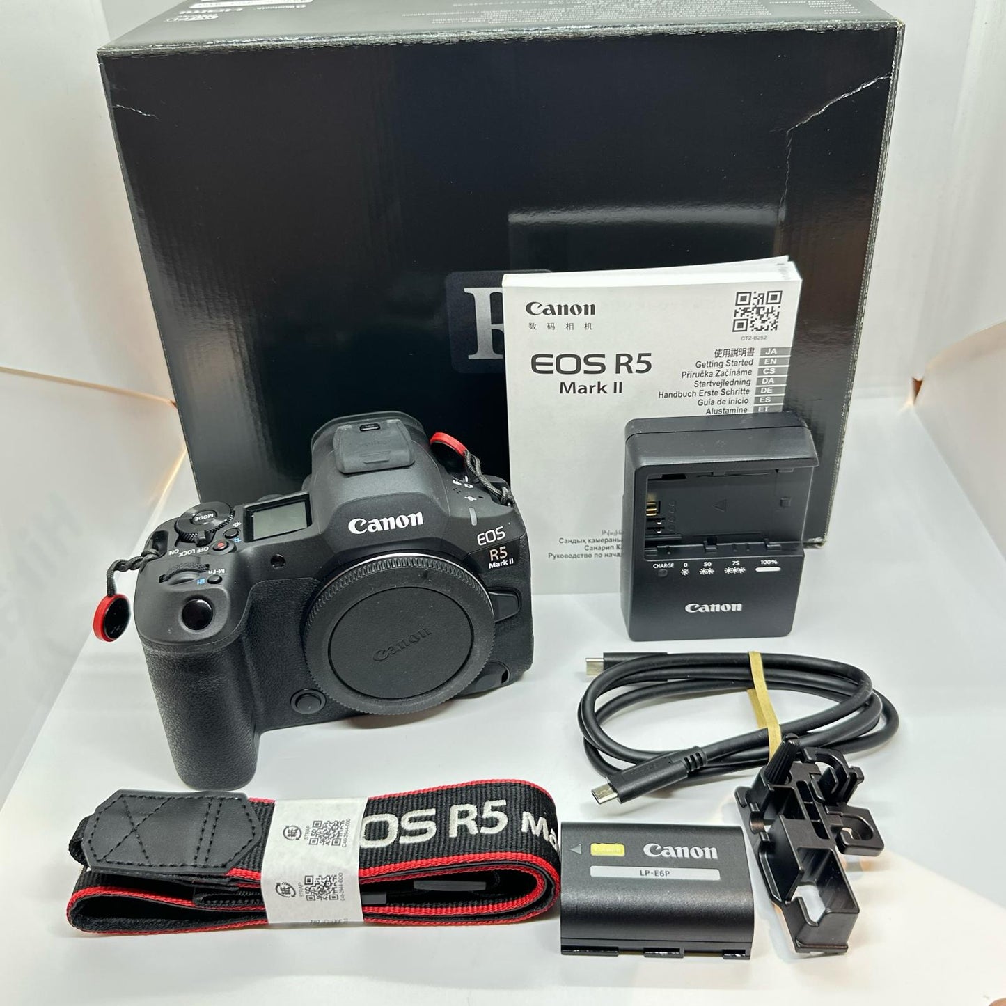 【全額返金保証】【最速発送】Canon デジタル一眼 EOS R5 Mark II ボディ 美品 動作確認済