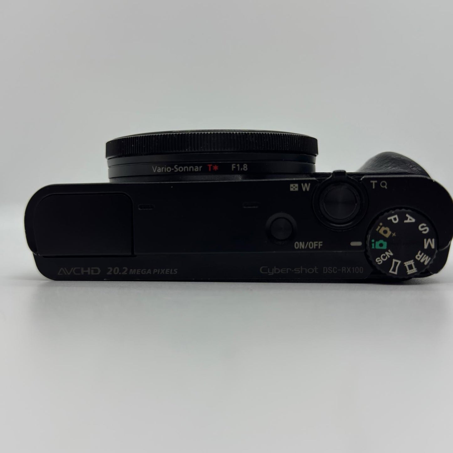 【全額返金保証】【最速発送】Sony コンパクトデジタルカメラ Cyber-shot DSC-RX100 動作確認済