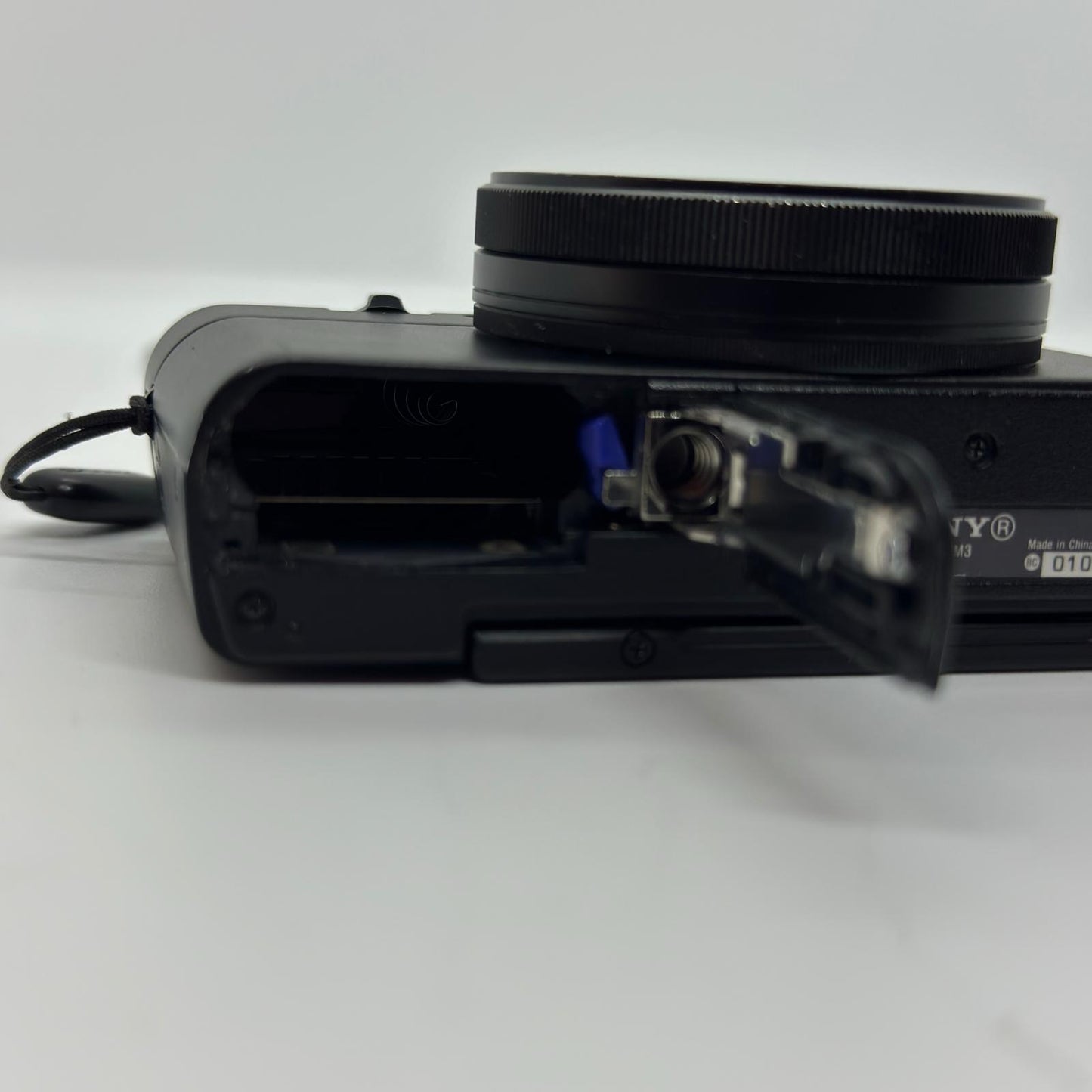 【最速発送】Sony コンパクトデジタルカメラ Cyber-Shot DSC-RX100III RX100M3【難有】