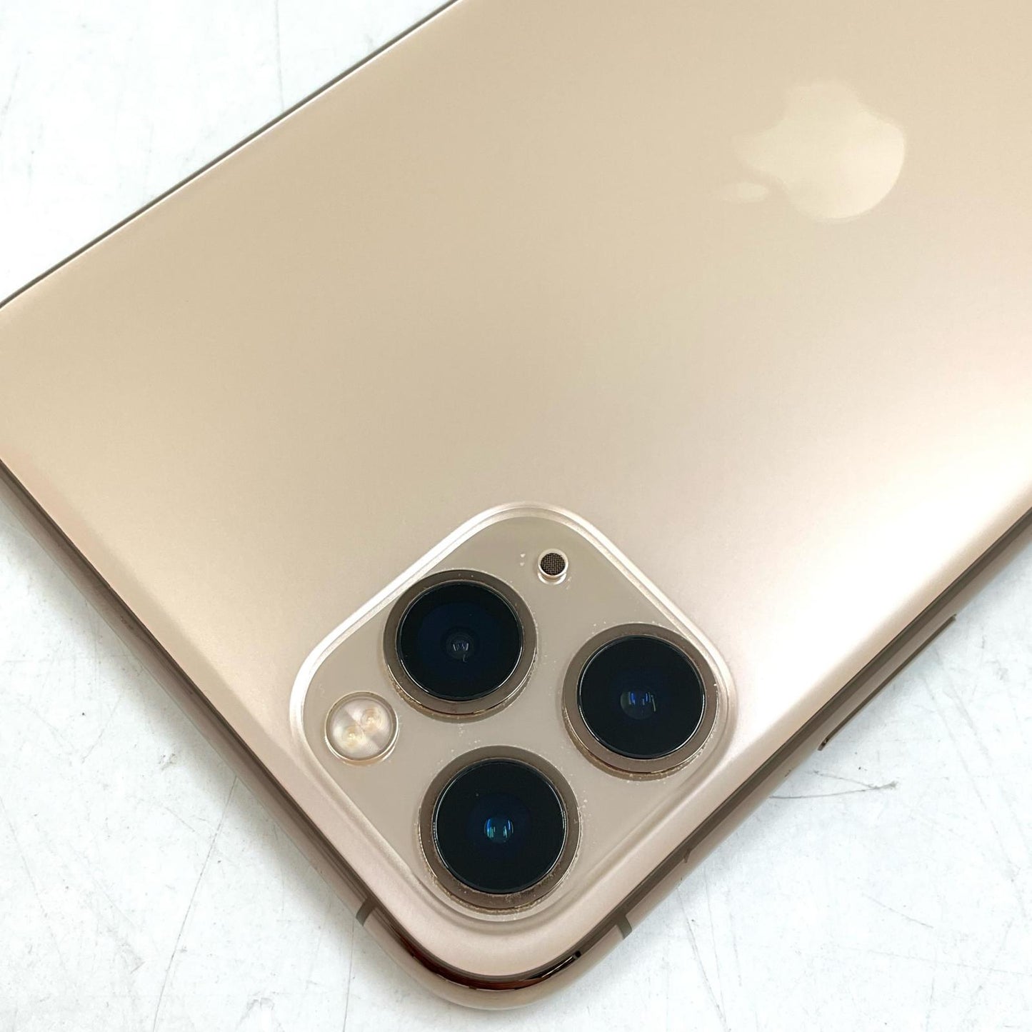 【全額返金保証】【最速発送】Apple iPhone iPhone 11 Pro Max 256GB ゴールド Softbank 白ロム 動作確認済 78%