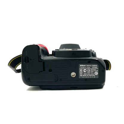【全額返金保証】【最速発送】Nikon デジタル一眼 D7000 18-105 VR レンズキット ブラック 動作確認済