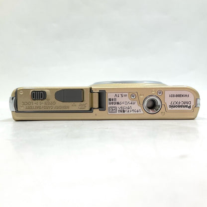 【全額返金保証】【最速発送】Panasonic コンパクトデジタルカメラ LUMIX DMC-FX77 ゴールド 動作確認済