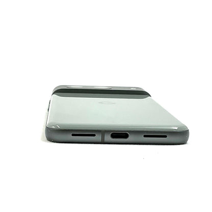 【全額返金保証】【最速発送】Google Pixel 8 128GB グレー au 白ロム 動作確認済