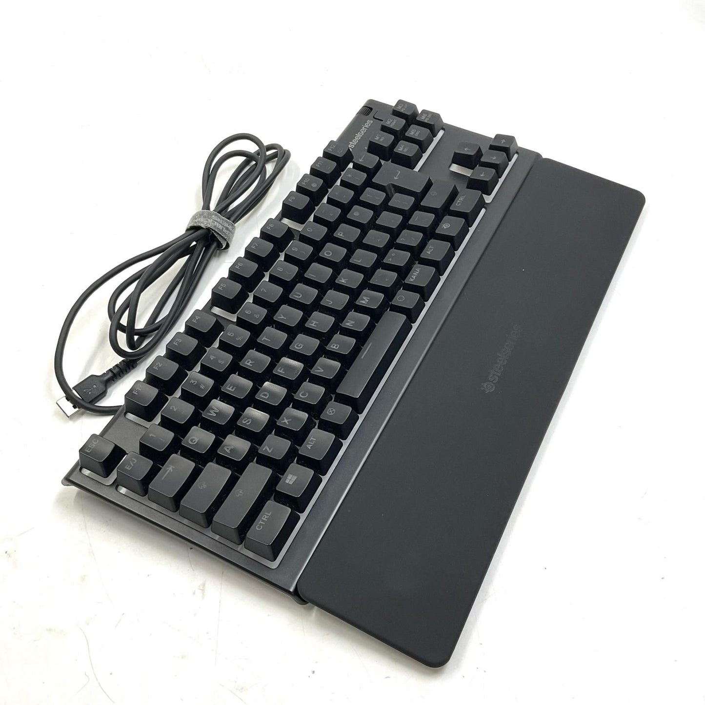 【全額返金保証】【最速発送】steelseries APEX 3 TKL KB-00015 美品 動作確認済