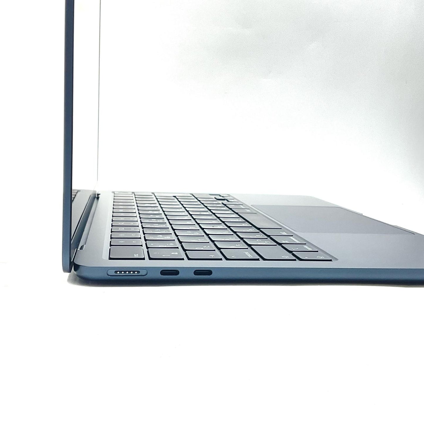 【全額返金保証】【最速発送】Apple MacBook Air 13.6インチ 2025 Apple M4 16GB 512GB ミッドナイト 98.1% 美品 動作確認済