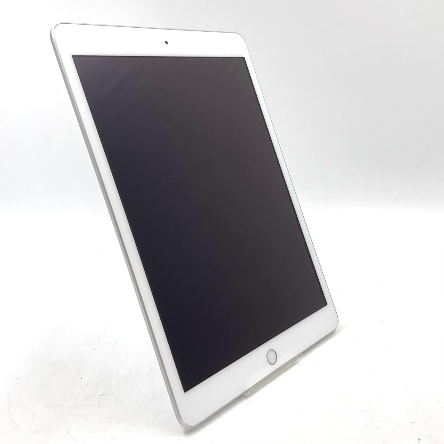 【全額返金保証】【最速発送】Apple iPad iPad 10.2インチ 第7世代 32GB シルバー Wi-Fi 美品 動作確認済
