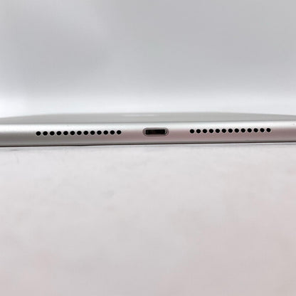 【全額返金保証】【最速発送】Apple iPad iPad 10.2インチ 第7世代 32GB シルバー Wi-Fi 美品 動作確認済