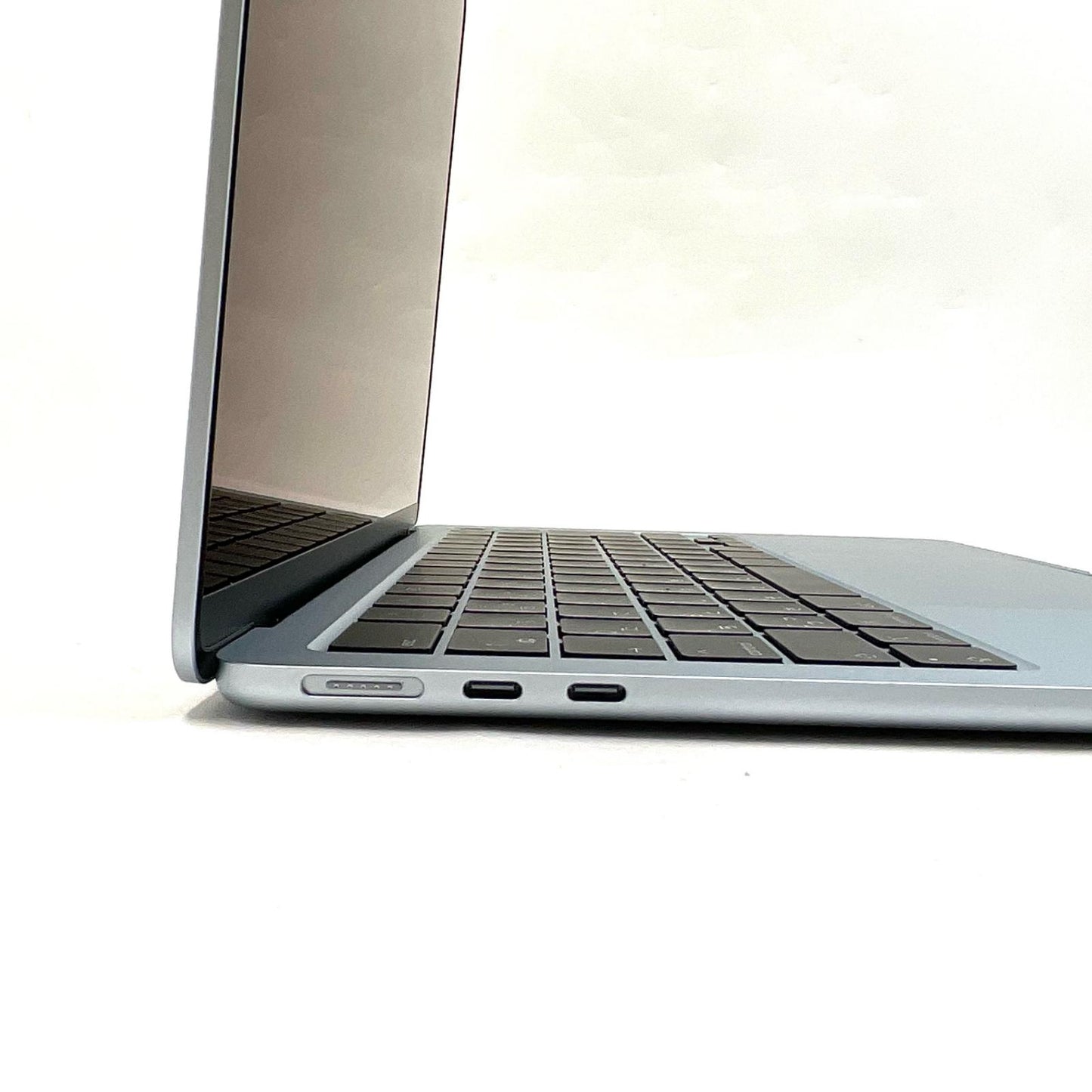 【全額返金保証】【最速発送】Apple MacBook Air 13.6インチ 2025 Apple M4 16GB 512GB SKY 99.5% 美品 動作確認済