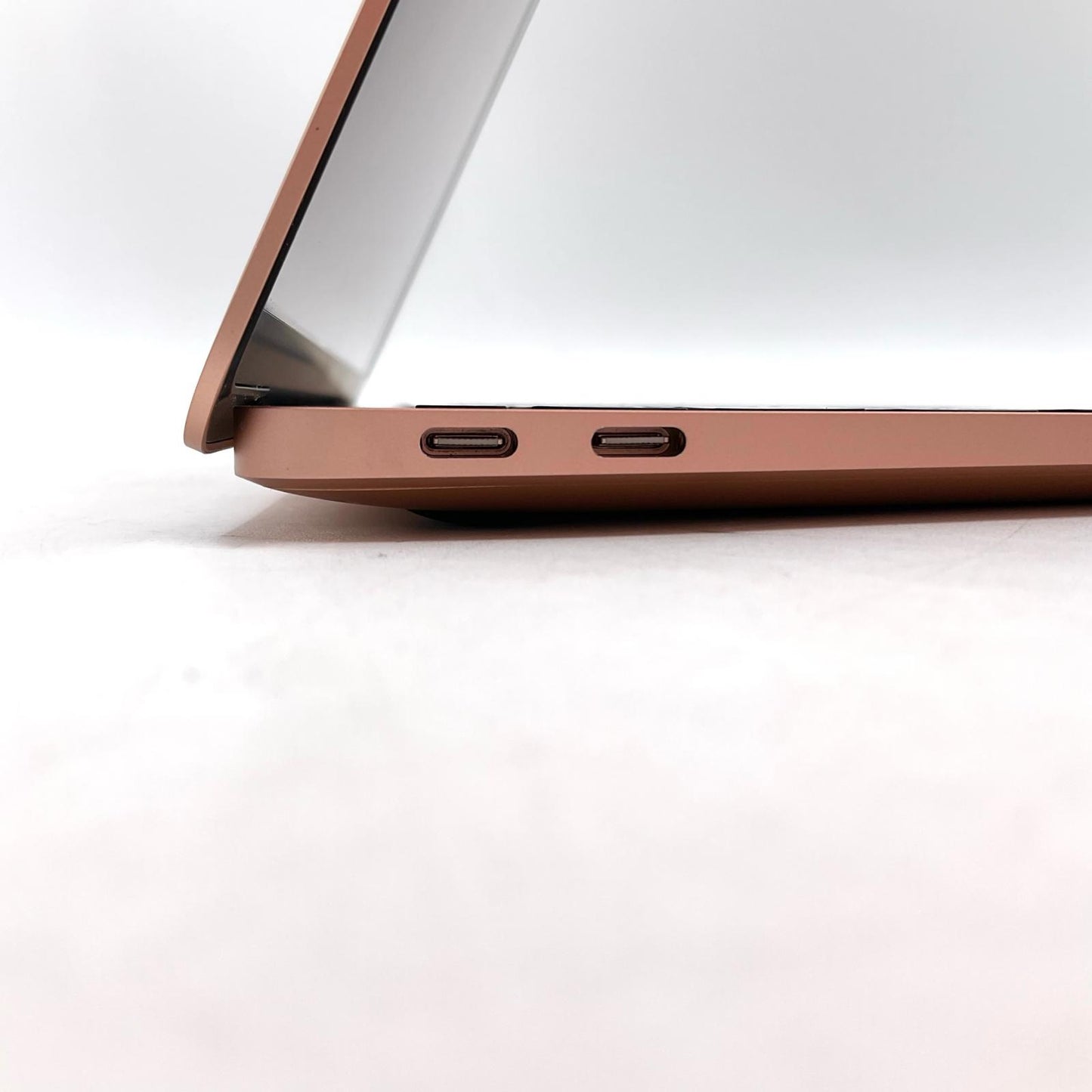 【全額返金保証】【最速発送】Apple MacBook Air 13.3インチ 2020 Apple M1 8GB 256GB ゴールド 99% 美品 動作確認済