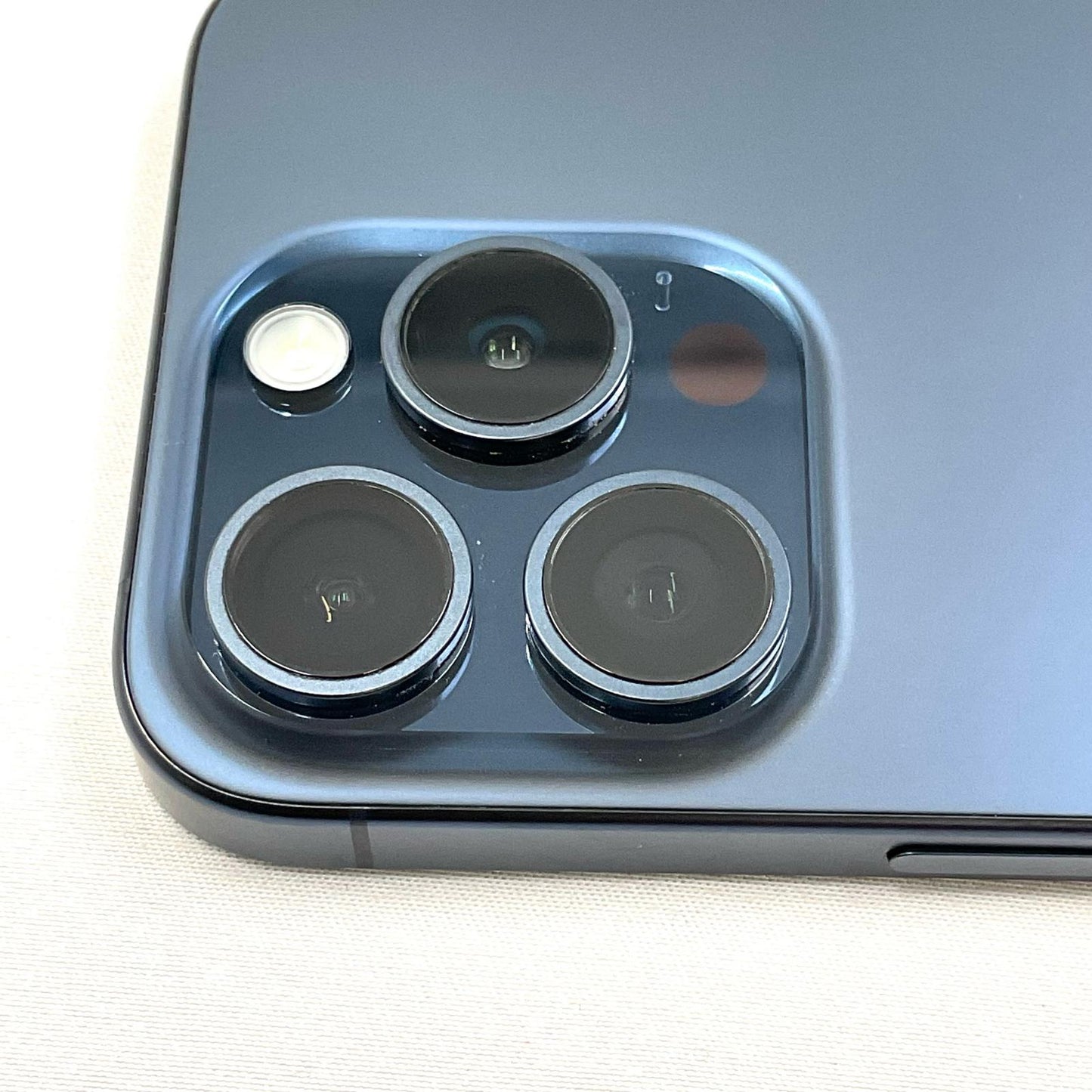 【全額返金保証】【最速発送】Apple iPhone iPhone 15 Pro 256GB ブルーチタニウム SIMフリー 白ロム 美品 動作確認済 84%