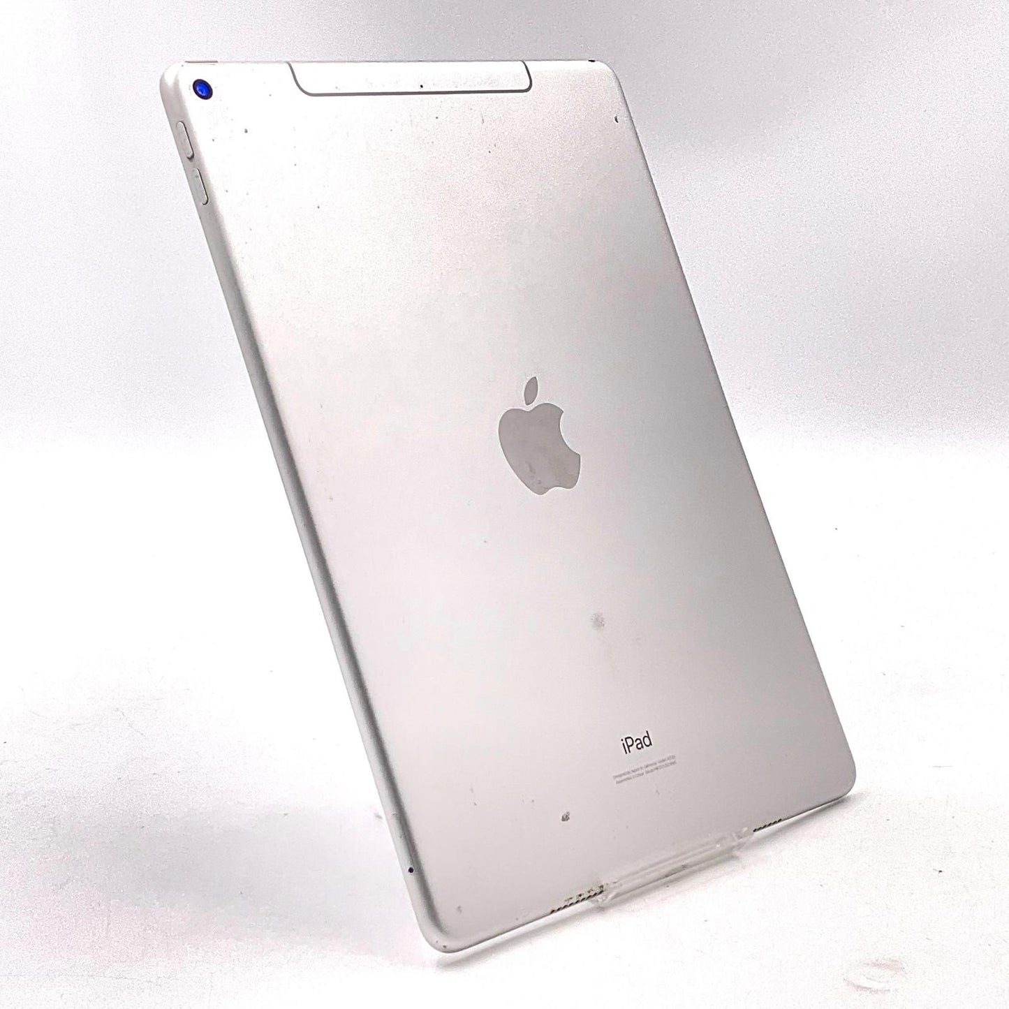 【最速発送】Apple iPad iPad Air 3 Wi-Fi+Cellular 64GB Silver docomo 白ロム【難有】