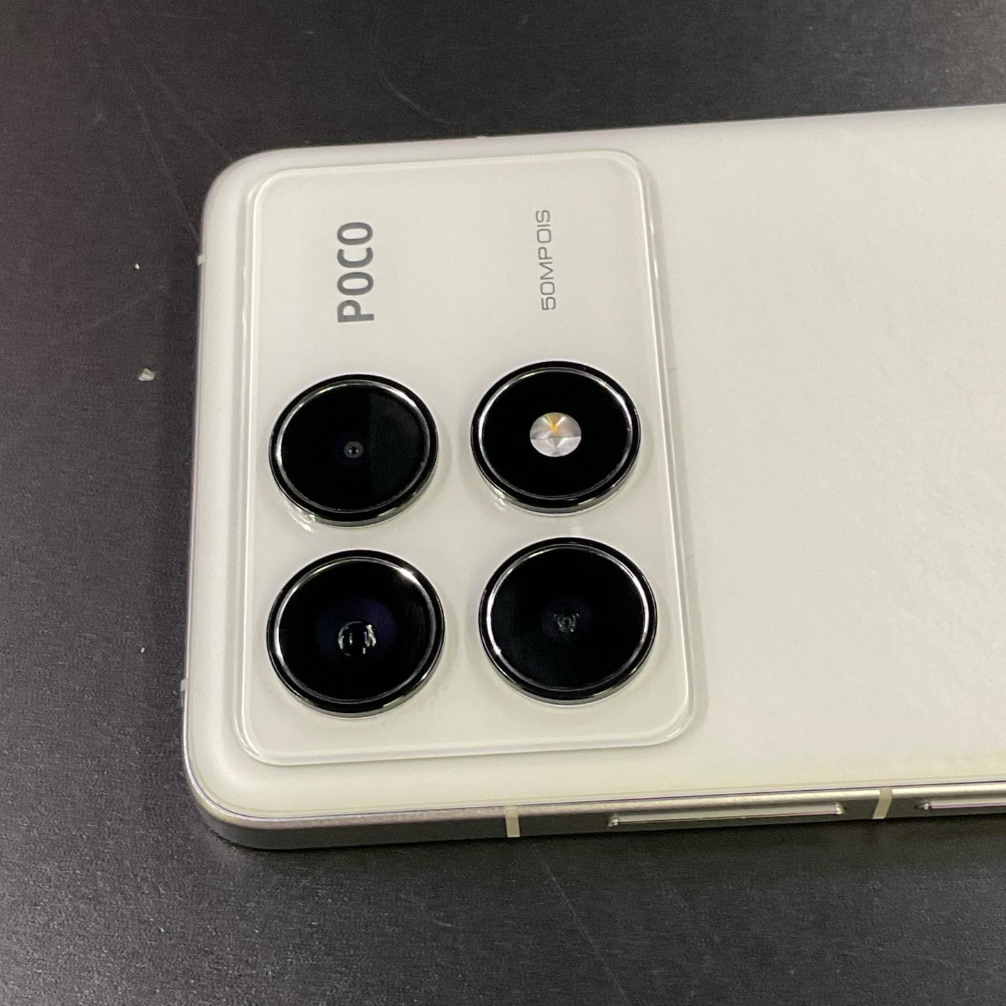 【全額返金保証】【最速発送】Xiaomi POCO F6 Pro 256GB ホワイト SIMフリー 23113RKC6G 白ロム 美品 動作確認済