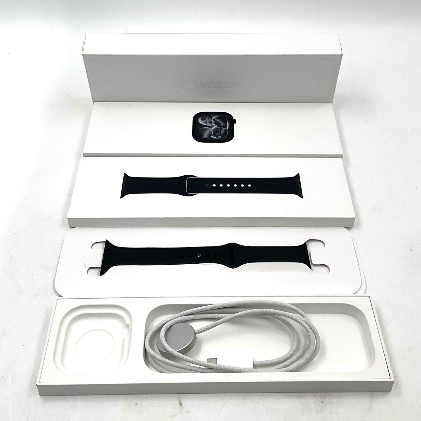 【全額返金保証】【最速発送】 Apple Watch 11 アルミニウム GPS 46mm 64GB ジェットブラック 美品 動作確認済