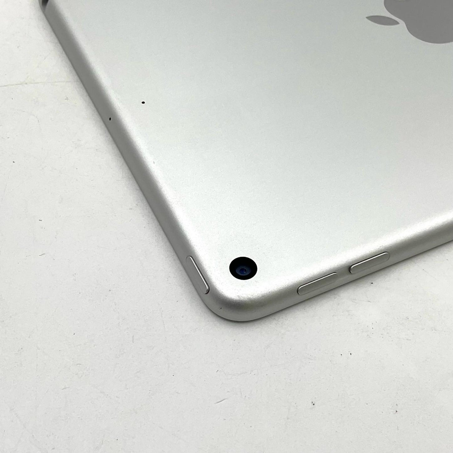 【全額返金保証】【最速発送】Apple iPad mini 7.9インチ 第5世代 64GB シルバー 美品 動作確認済