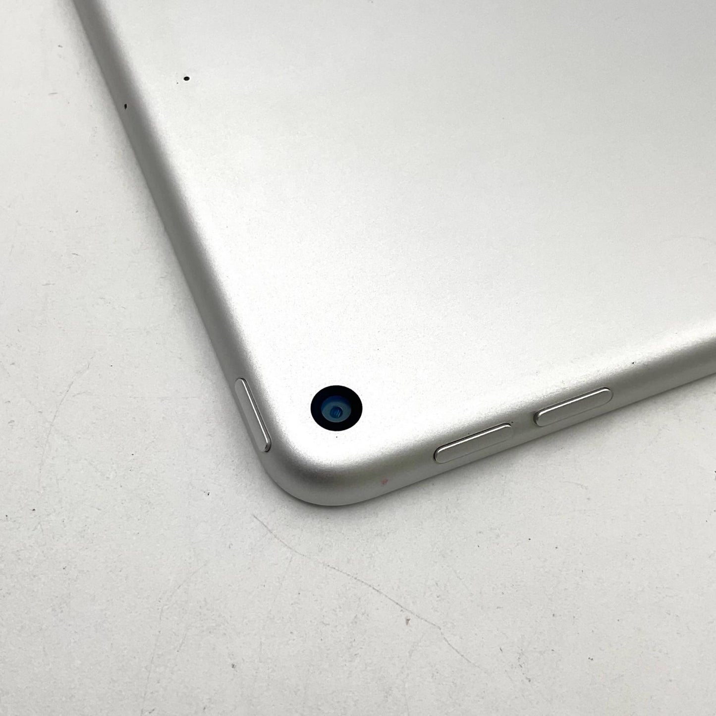 【全額返金保証】【最速発送】Apple iPad mini 7.9インチ 第5世代 64GB シルバー 美品 動作確認済