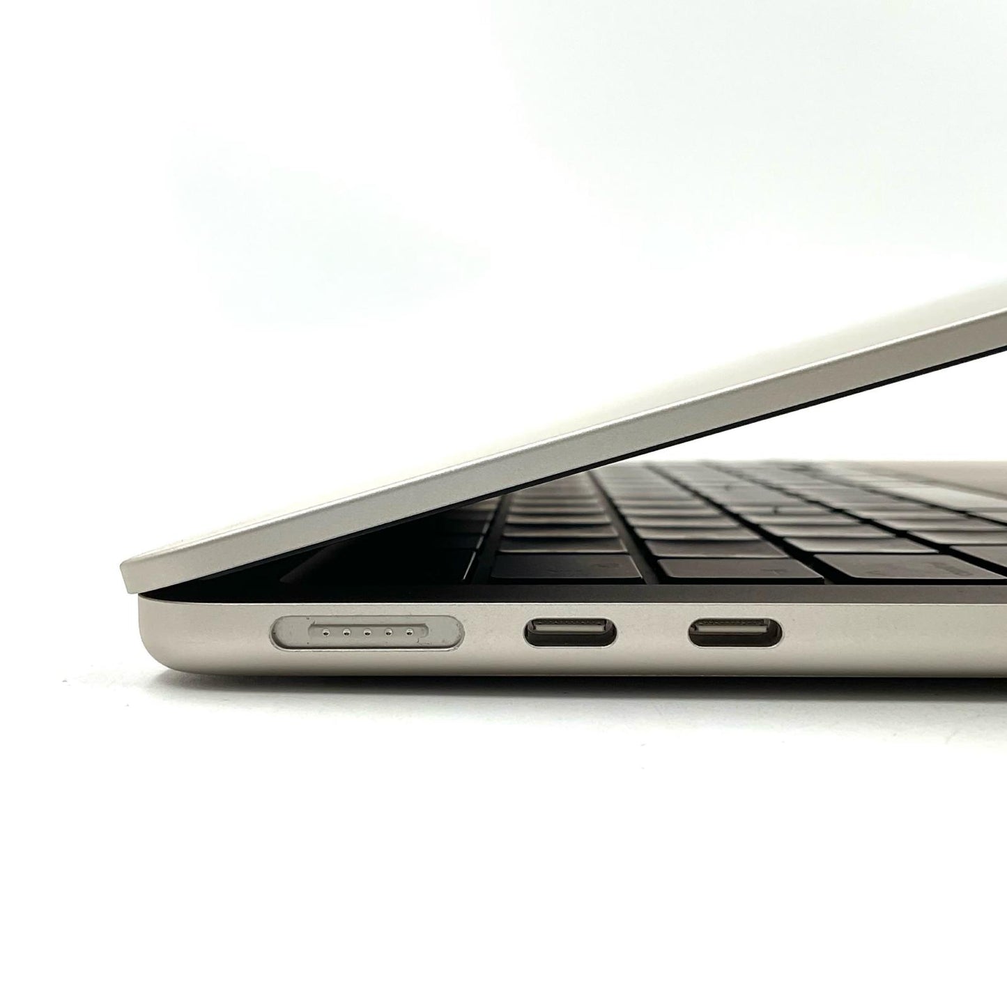 【全額返金保証】【最速発送】Apple MacBook Air 13インチ 2022 M2 8コア 16GB 256GB スターライト 美品 動作確認済