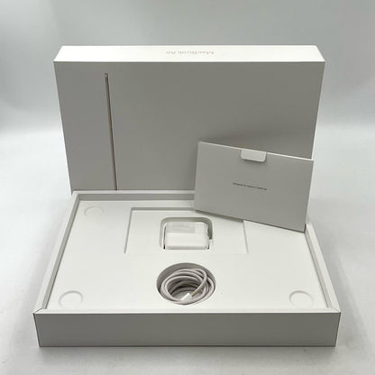 【全額返金保証】【最速発送】Apple MacBook Air 13インチ 2022 M2 8コア 16GB 256GB スターライト 美品 動作確認済