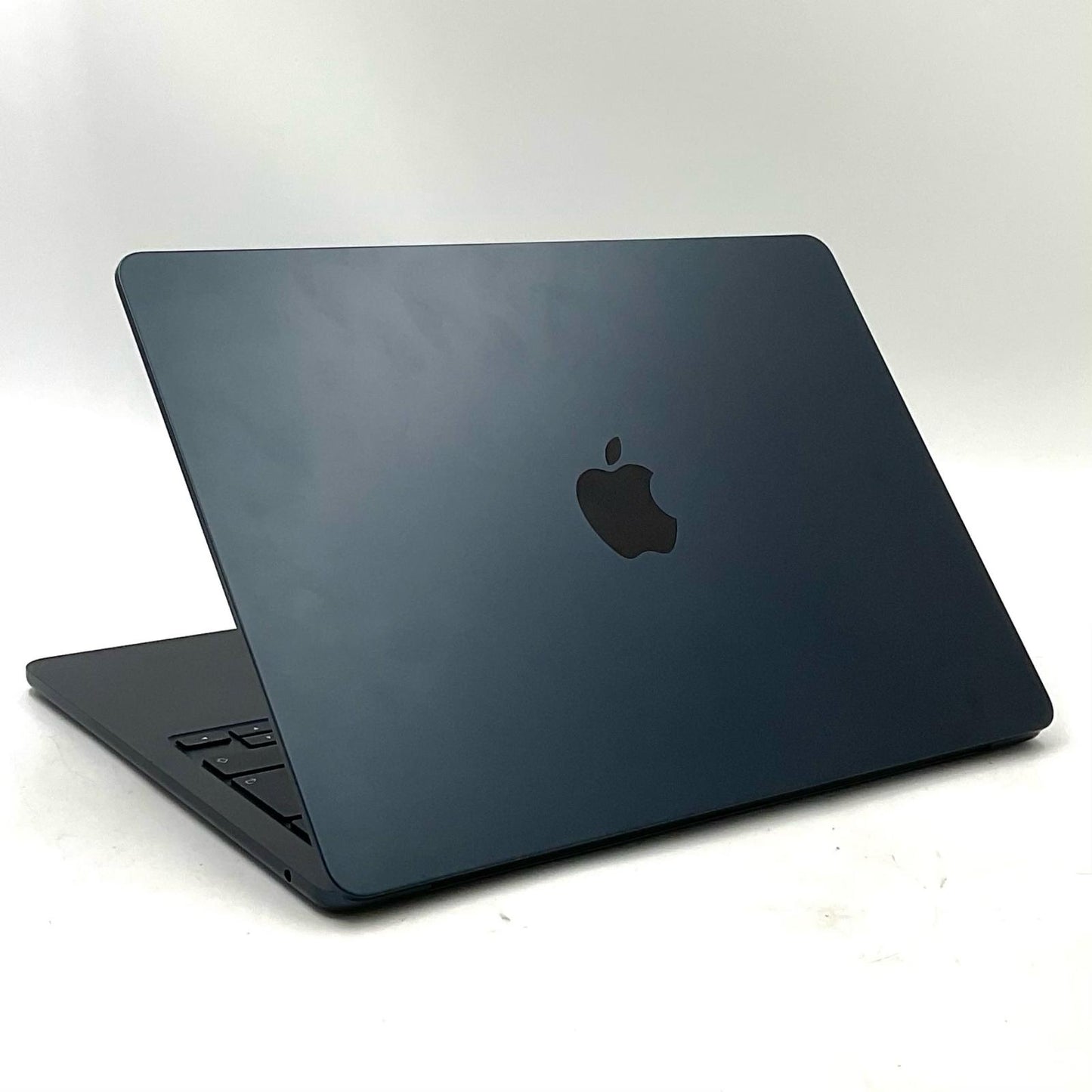 【全額返金保証】【最速発送】Apple MacBook Air 13インチ 2022 M2 8コア 16GB 256GB ミッドナイト 美品 動作確認済