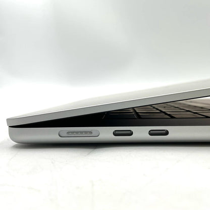 【全額返金保証】【最速発送】Apple MacBook Air 15インチ 2025 M4 10コア 16GB 256GB シルバー 美品 動作確認済