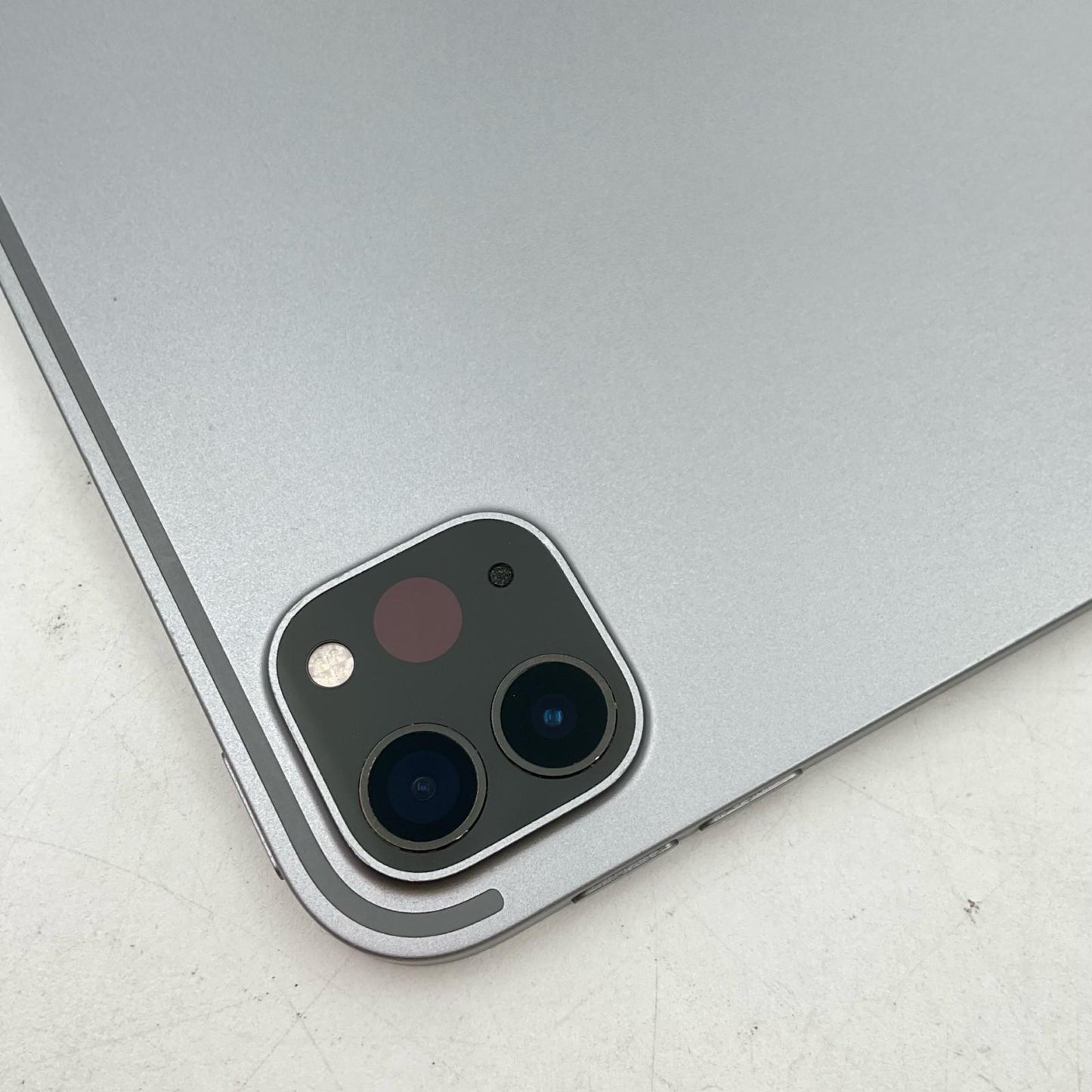 【全額返金保証】【最速発送】Apple iPad Pro 11インチ 第4世代 256GB シルバー Wi-Fi 動作確認済