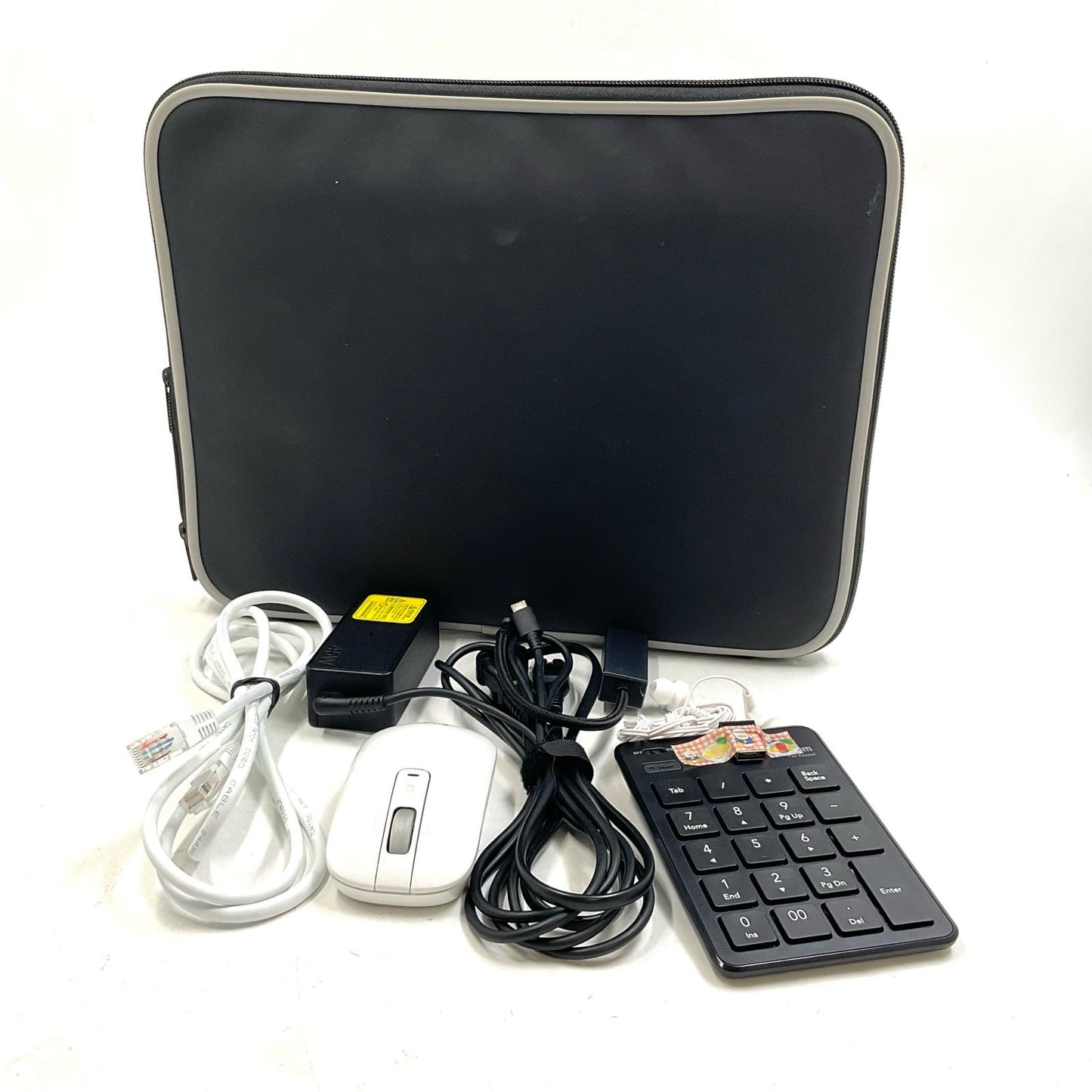 【最速発送】NEC LAVIE PC-NM550MAW-2 i5-8200Y 8GB M.2 SSD 256GB 67.4%【難有】