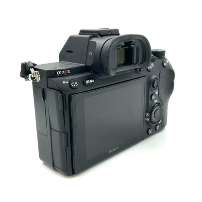 【全額返金保証】【最速発送】Sony デジタル一眼 α7R III ILCE-7RM3 ボディ ブラック 動作確認済